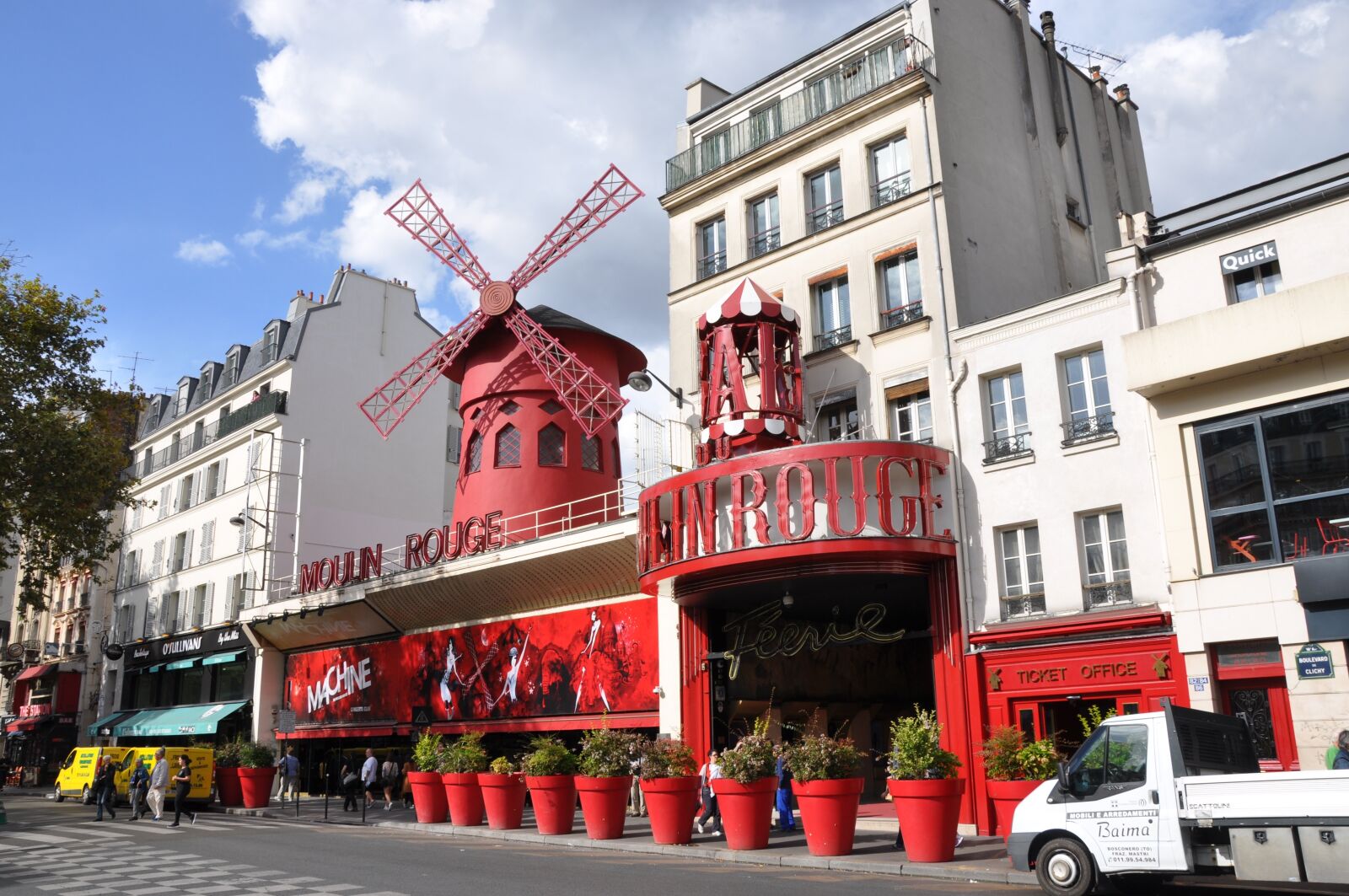 Nikon D90 sample photo. Paris, mulin rouge, cabaret photography