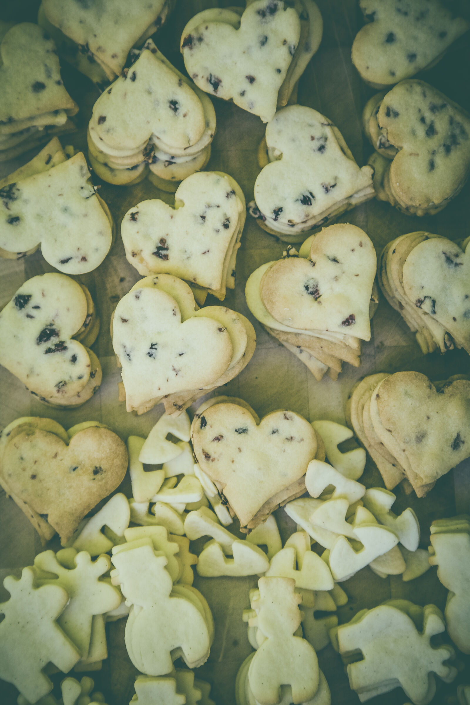 Canon EOS 5D + Canon EF 24-105mm F4L IS USM sample photo. Food, heart, stack, cookies photography