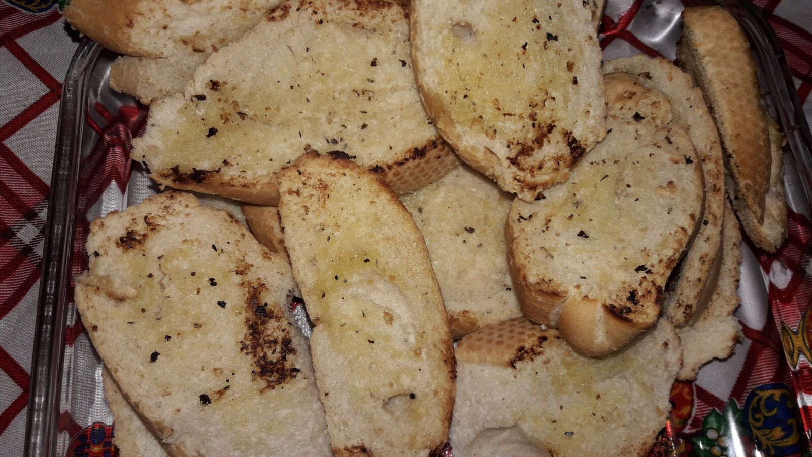 Samsung Galaxy J7 Neo sample photo. Bread, garlic, food photography
