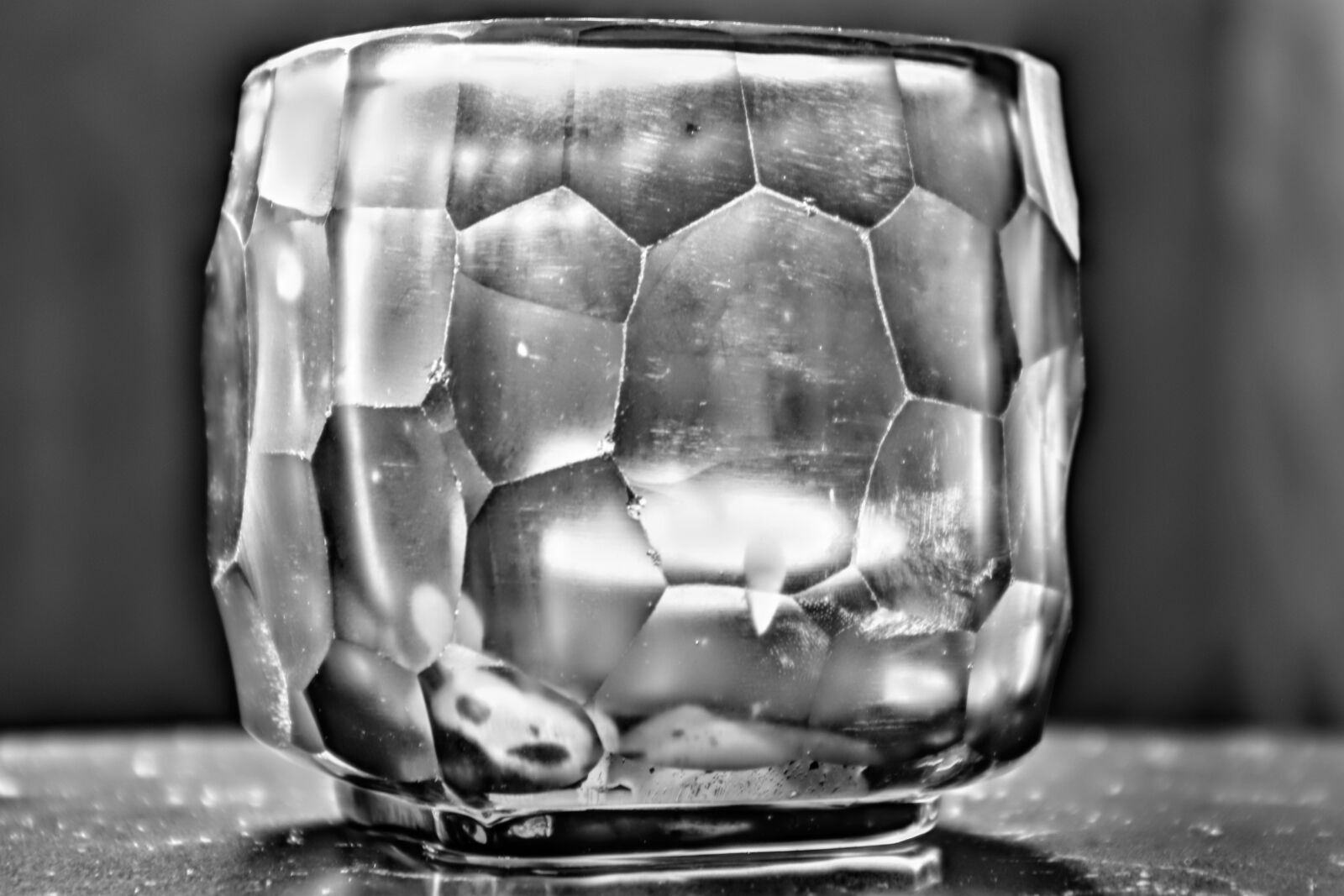 Pentax K-S2 sample photo. Glass, black, white photography