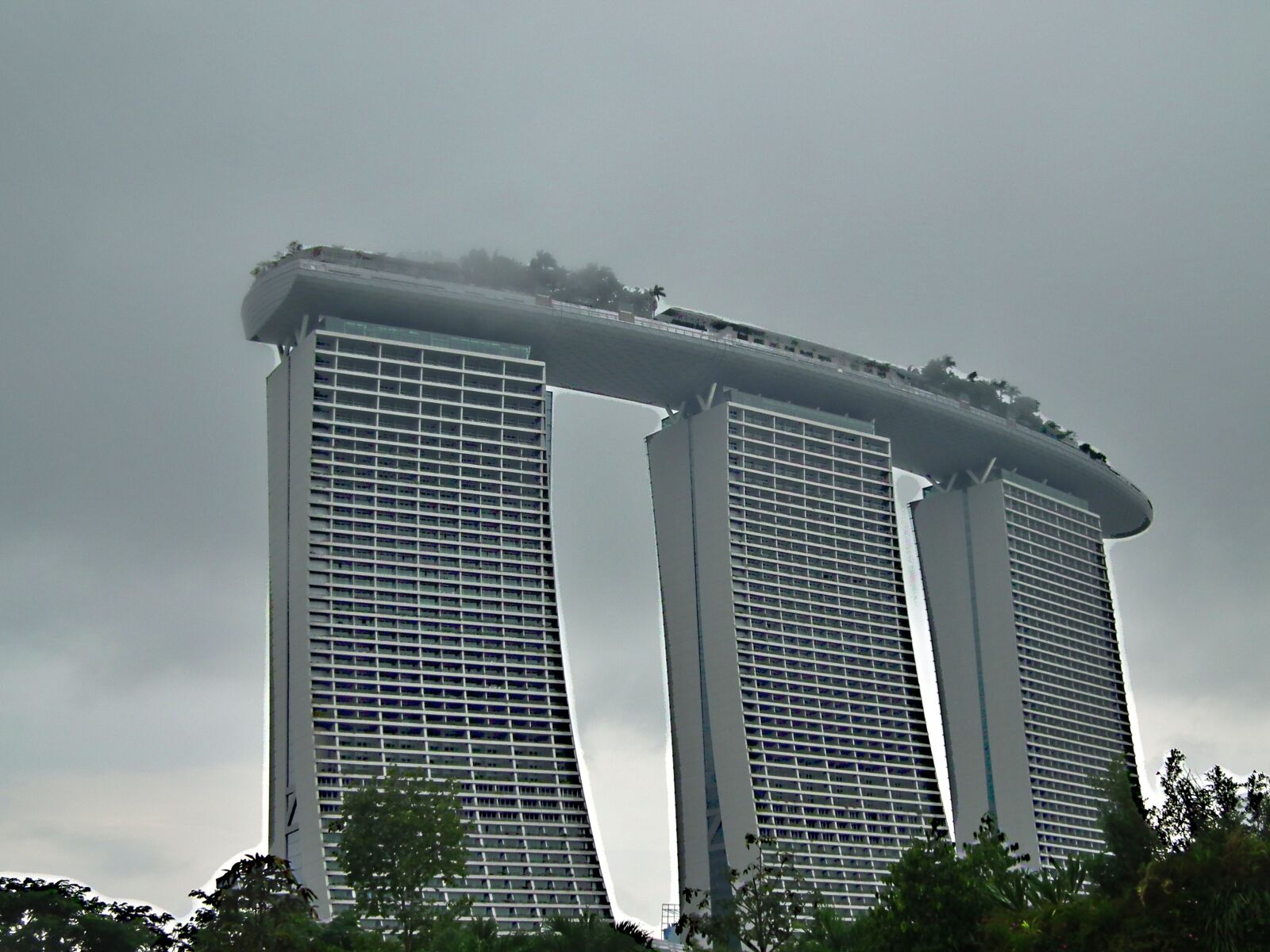 FujiFilm FinePix HS10 (FinePix HS11) sample photo. Marina bay sands resort photography