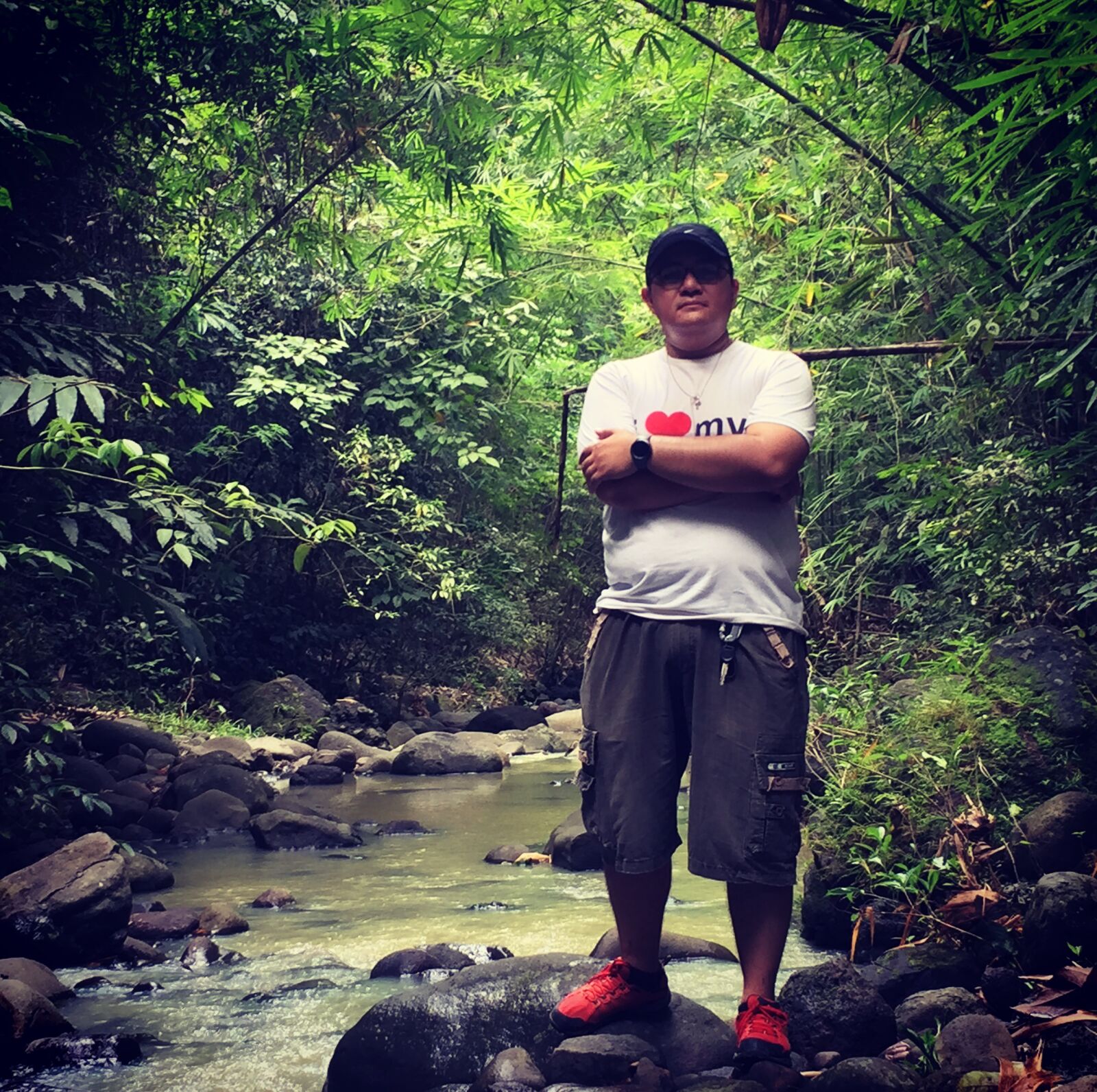 iPhone 6 back camera 4.15mm f/2.2 sample photo. Adventure, fun, jungle, river photography