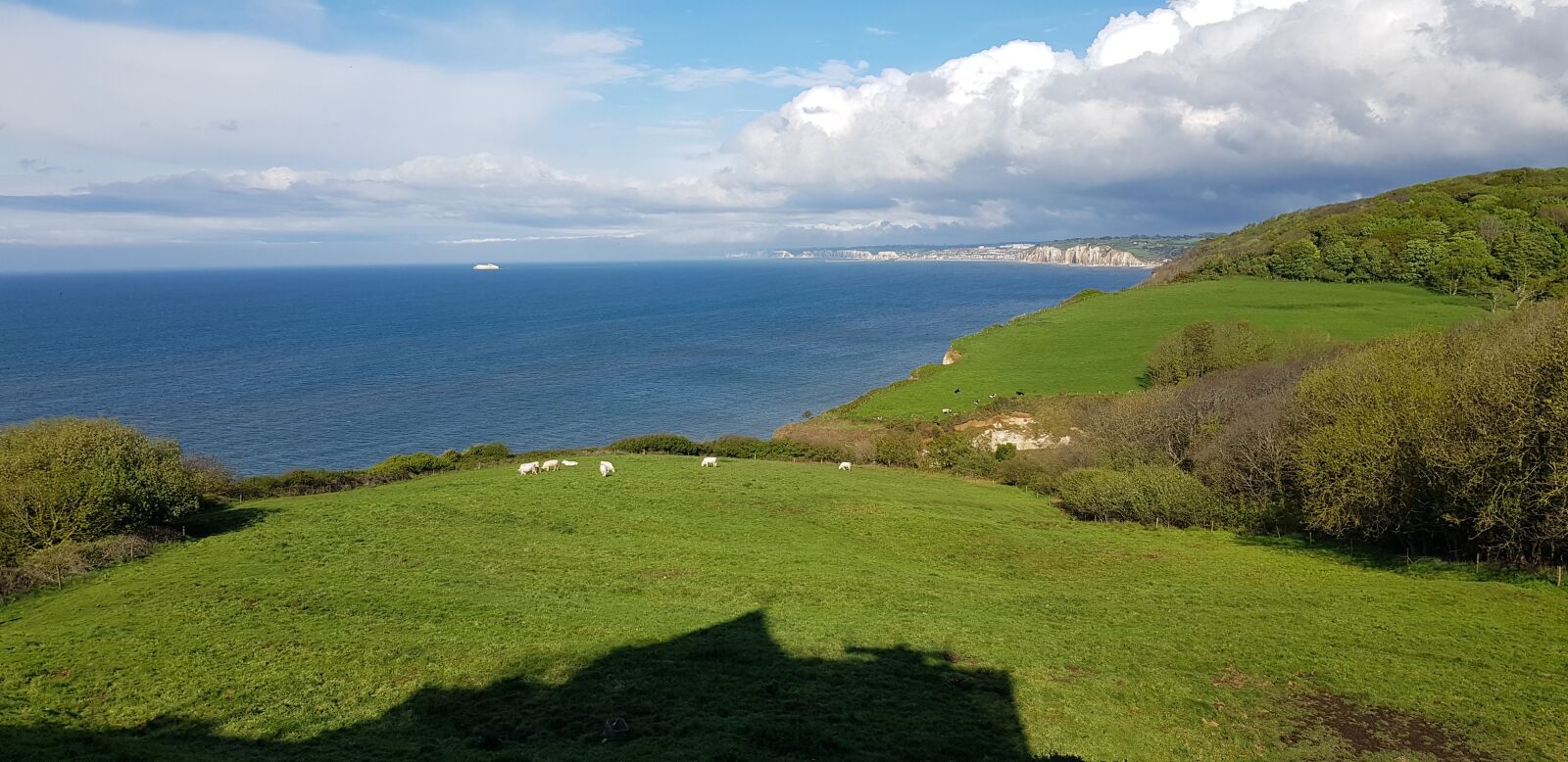 Samsung Galaxy S8 sample photo. Cliffs, field, landscape photography