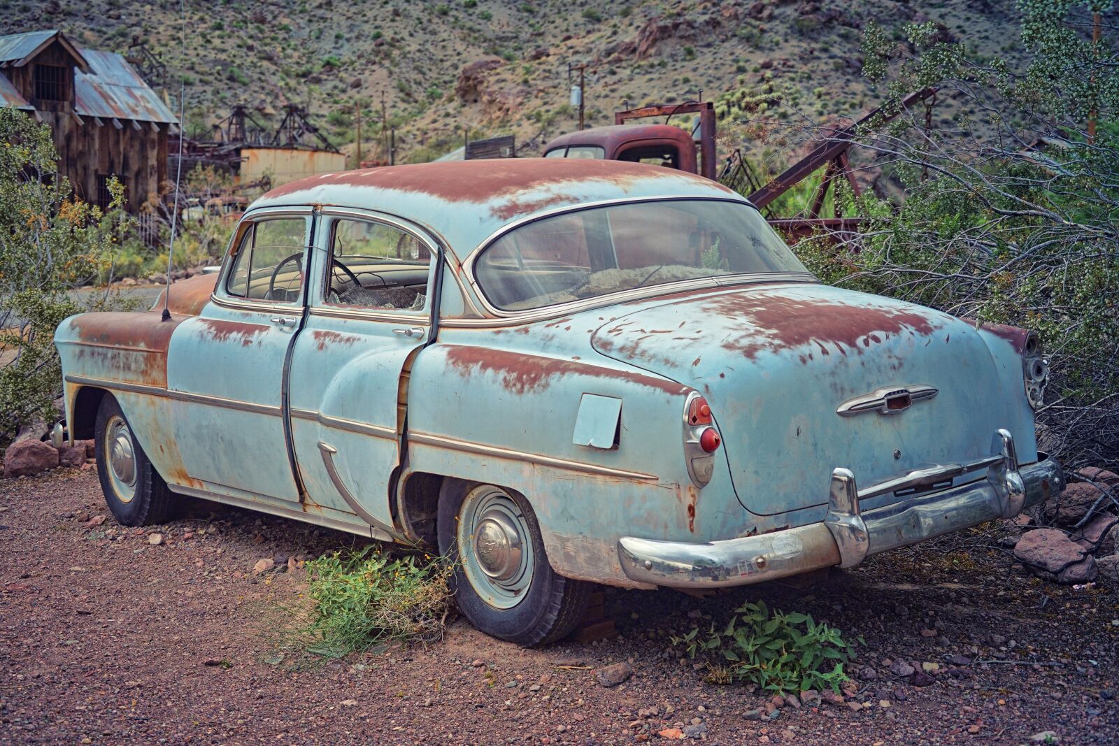 Sony a7 II + Sony FE 24-240mm F3.5-6.3 OSS sample photo. Oldtimer, auto, retro photography