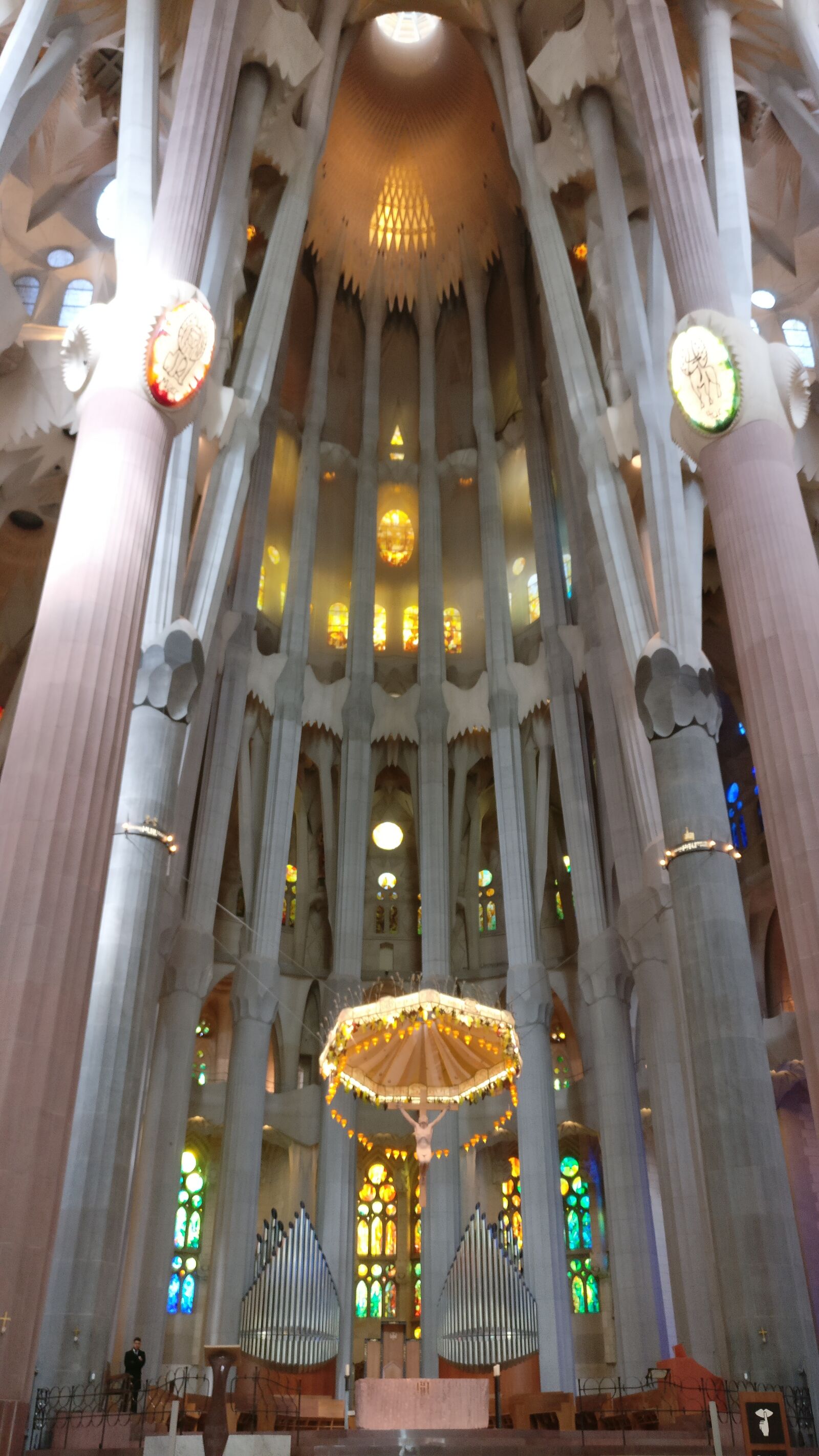 OnePlus A3003 sample photo. Altar, light, and, shadow photography