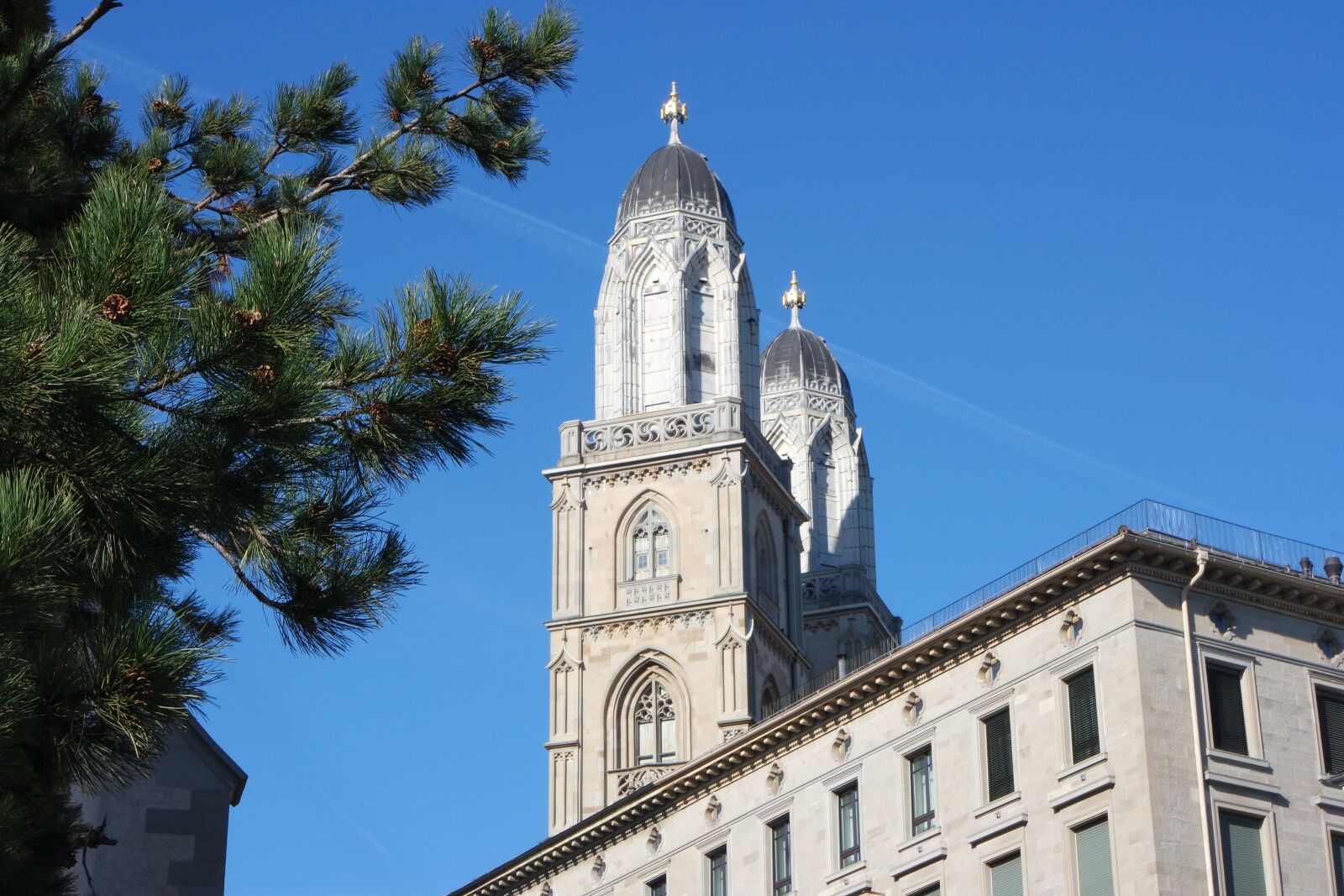 Samsung NX3000 sample photo. Zurich, historic center, grossm photography