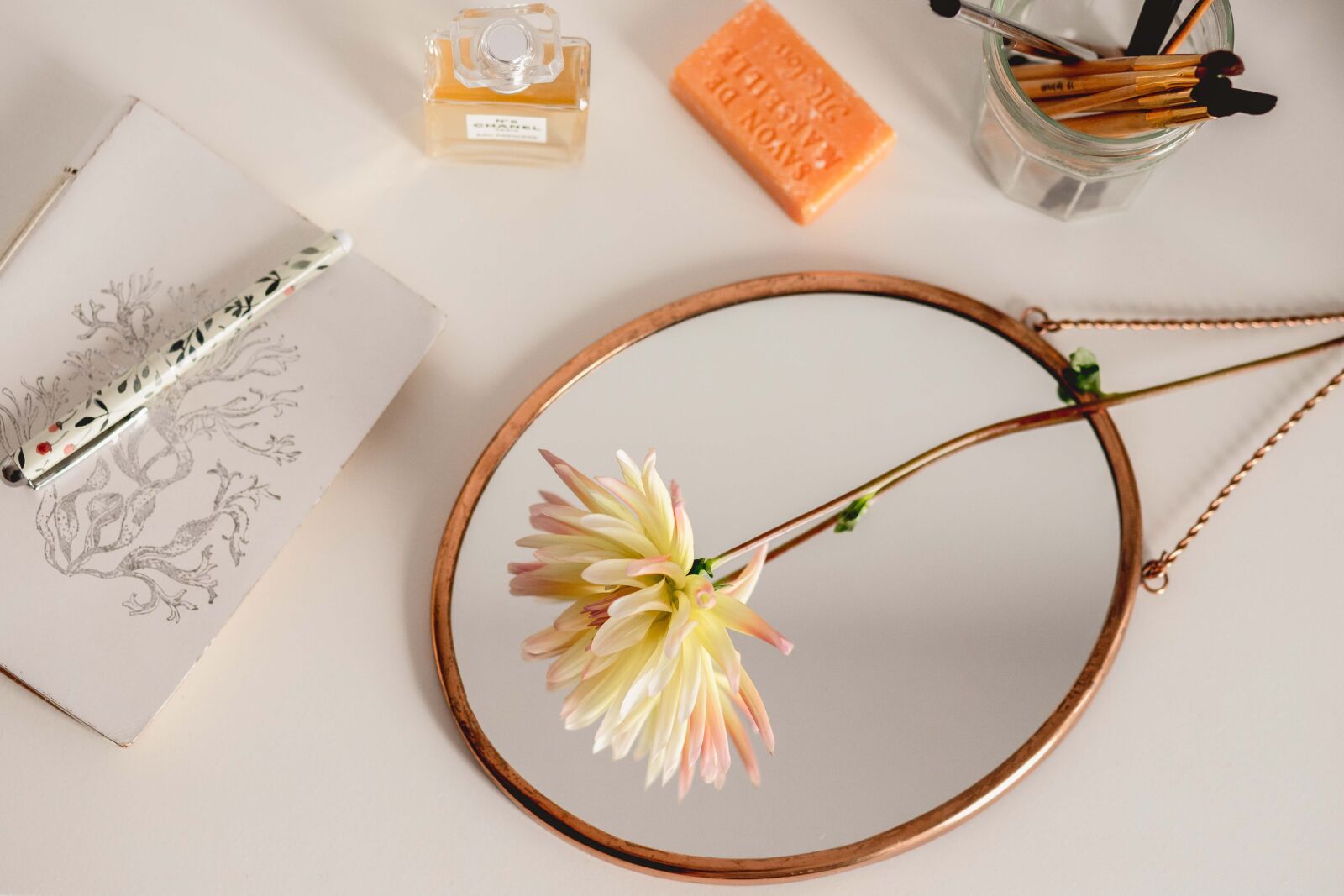 Canon EF 85mm F1.8 USM sample photo. Vintage, self-care, gold mirror photography