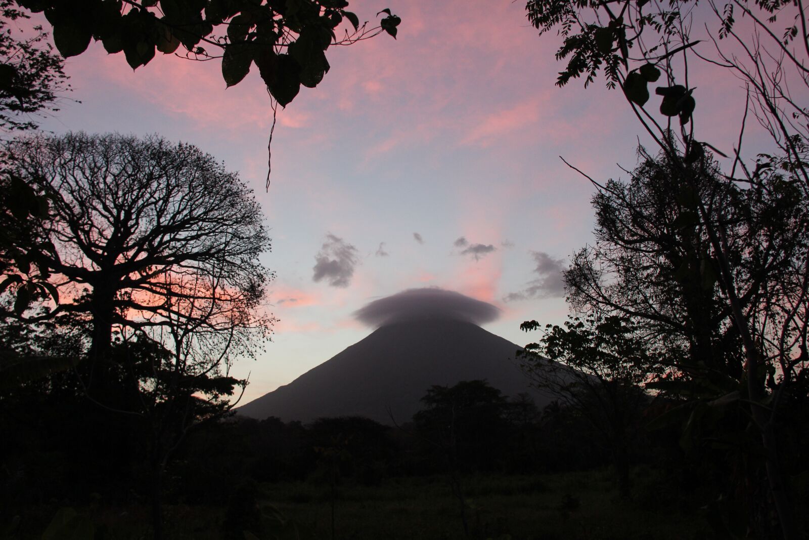 Canon EF-S 18-200mm F3.5-5.6 IS sample photo. Volcano, landscape, mountain photography