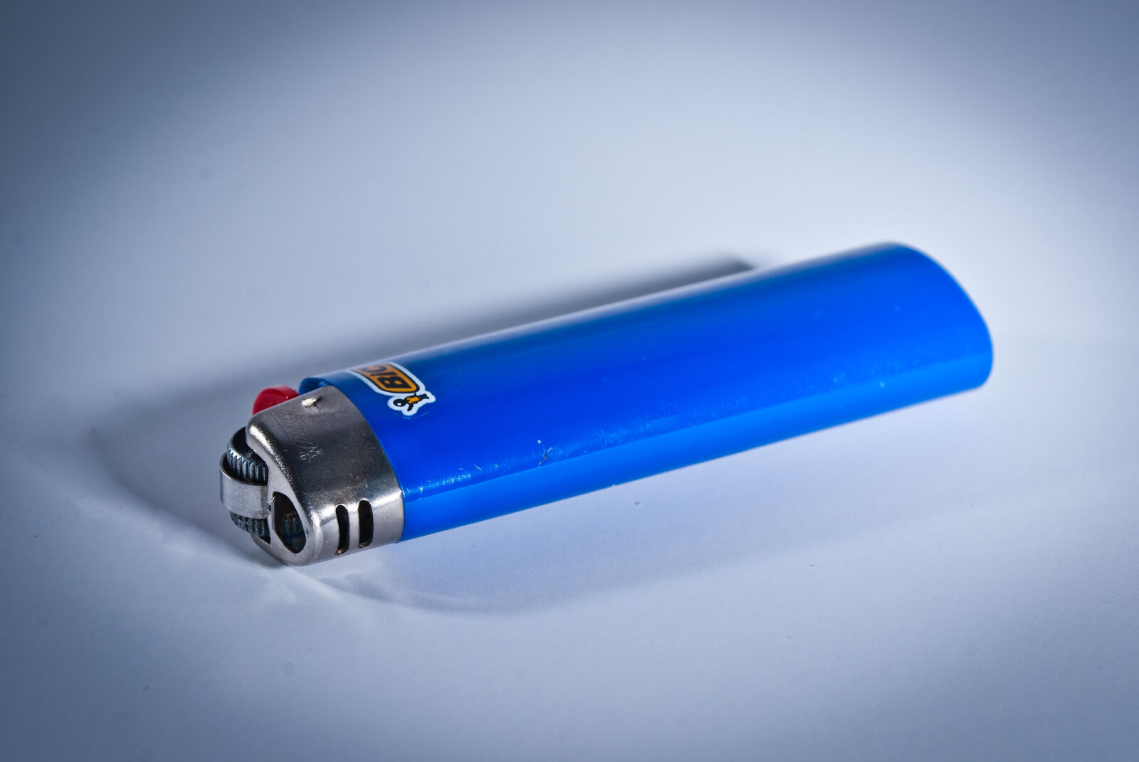 Nikon D200 sample photo. Lighter photography