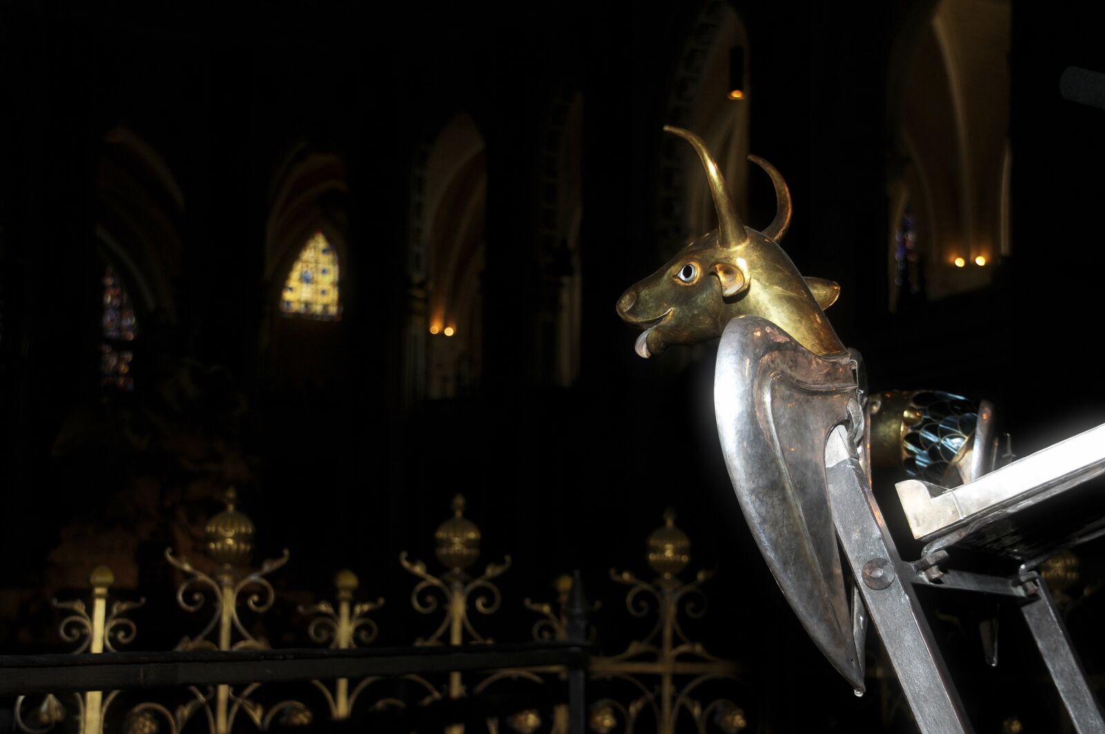 Nikon D300 sample photo. Chair, church, bull photography