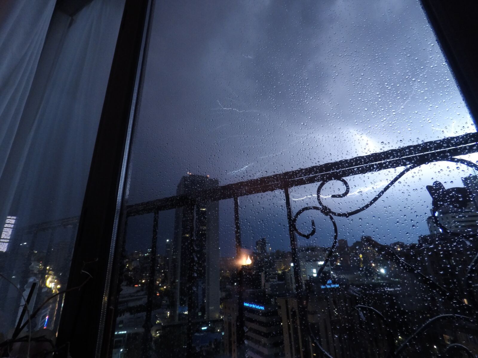 GoPro Hero5 Black sample photo. Lightning, sky, city photography