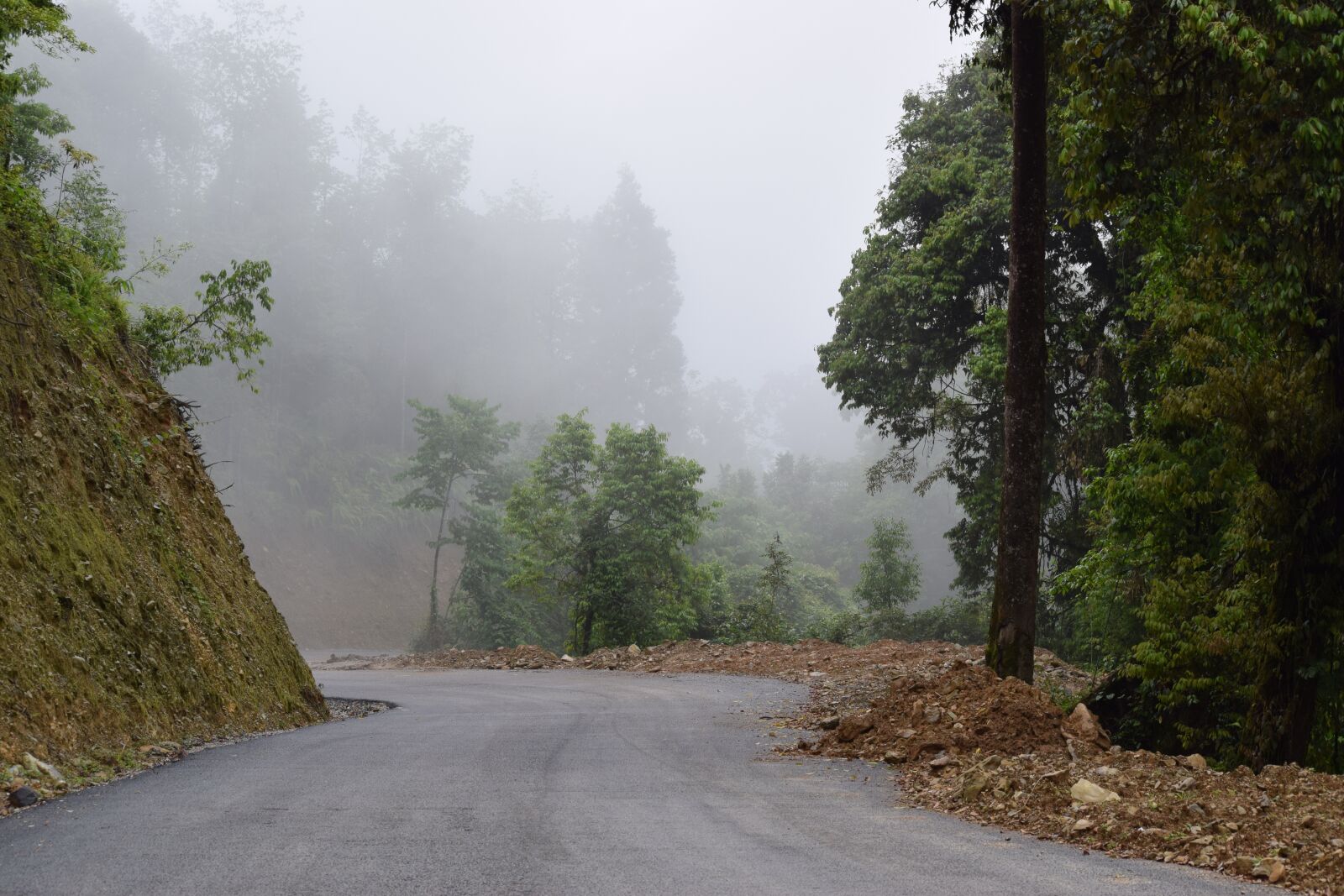 Nikon D3300 sample photo. Cloud, street, mountain photography