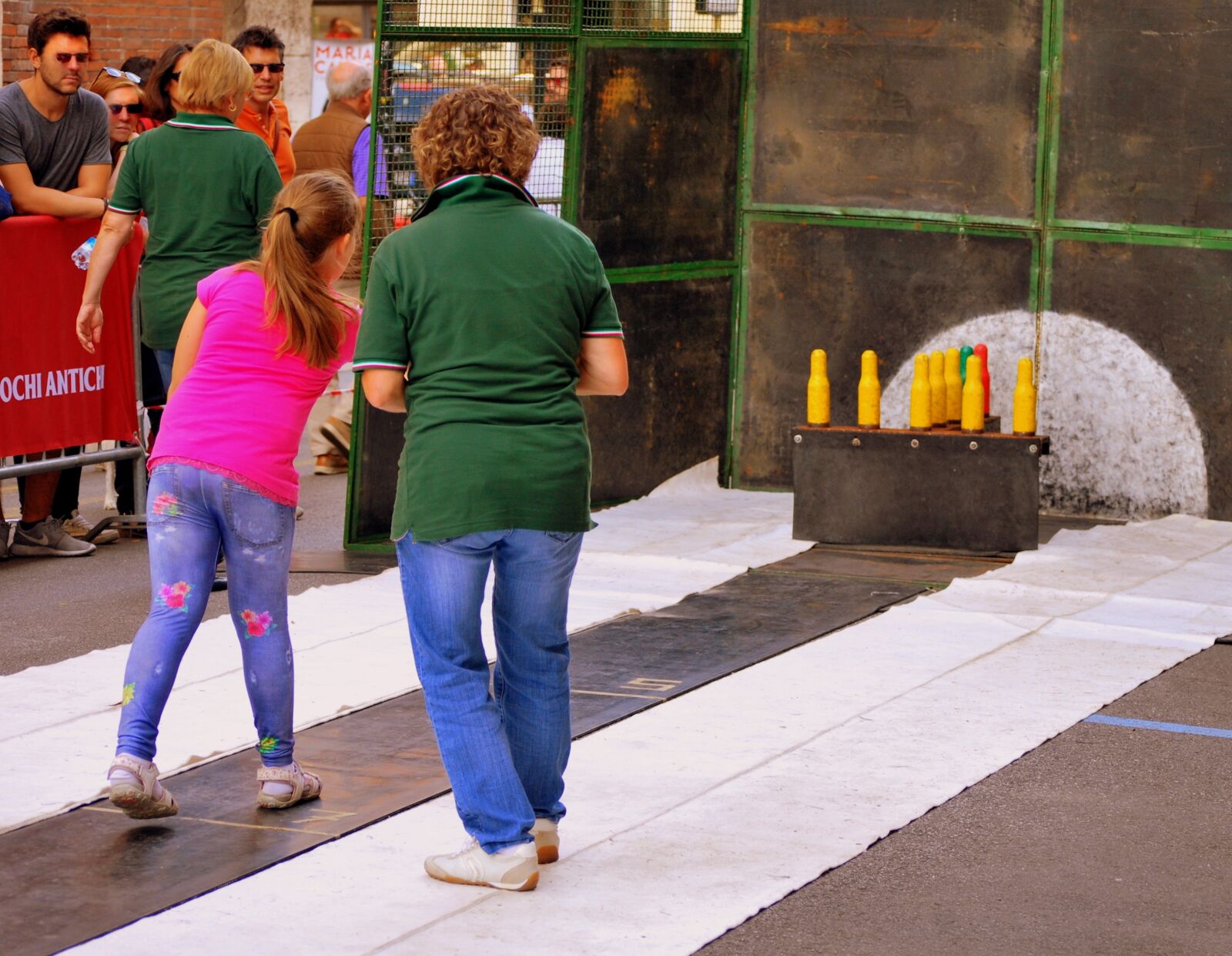 Nikon D60 sample photo. Play, teach, women photography