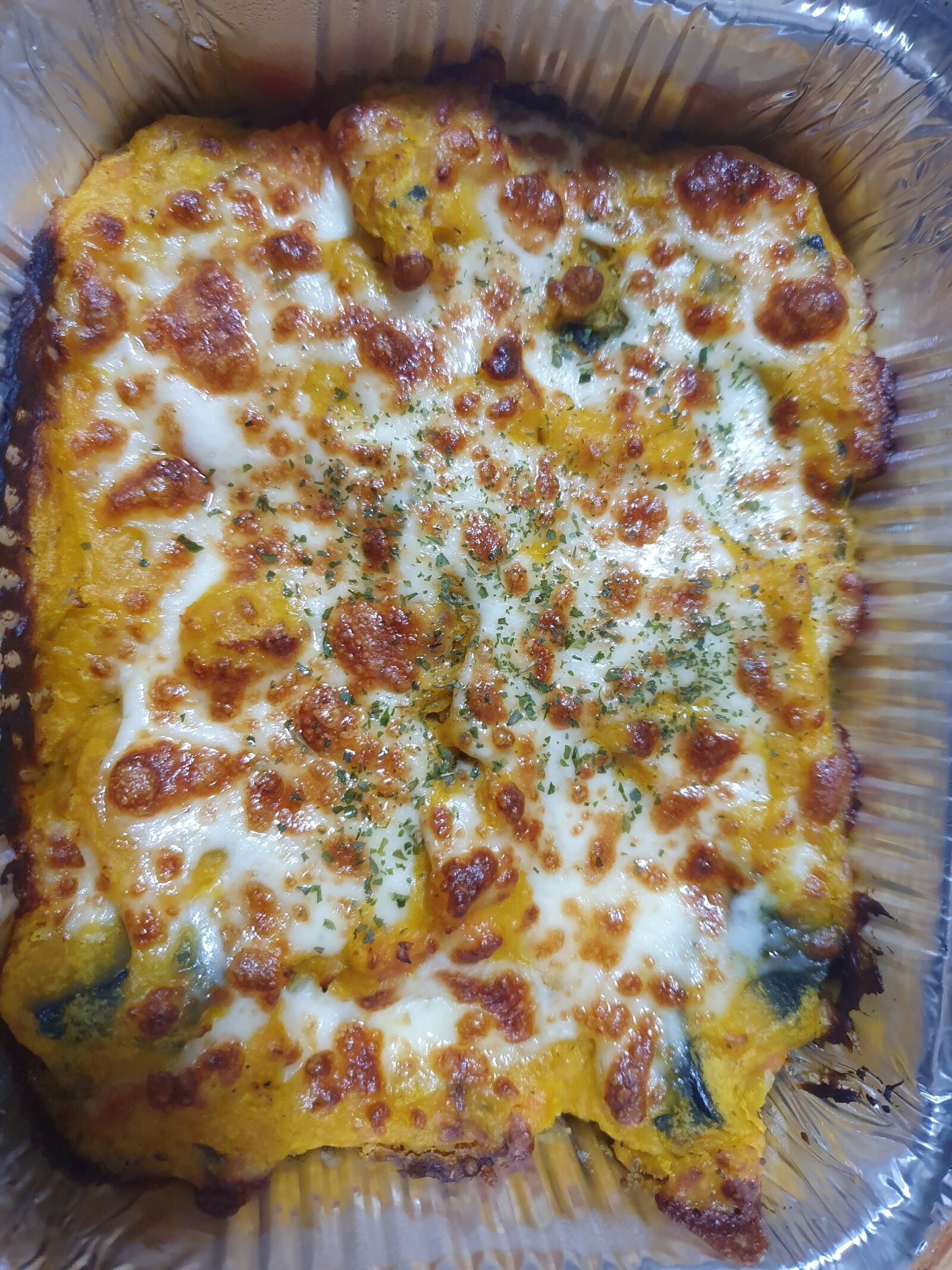Samsung Galaxy S10 sample photo. Pizza, in korea, may photography