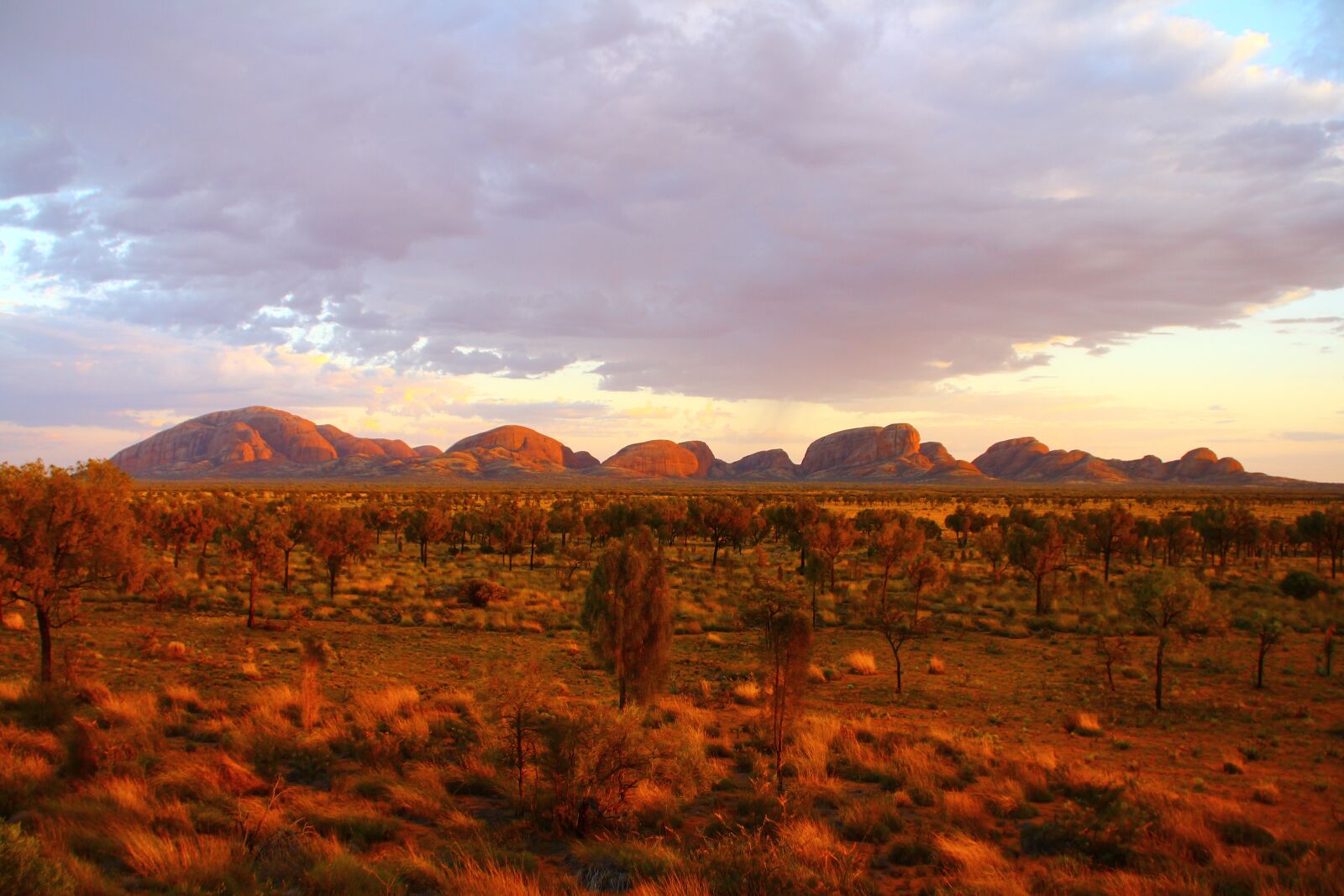 Canon EOS 550D (EOS Rebel T2i / EOS Kiss X4) sample photo. Kata tjuta, australia, outback photography