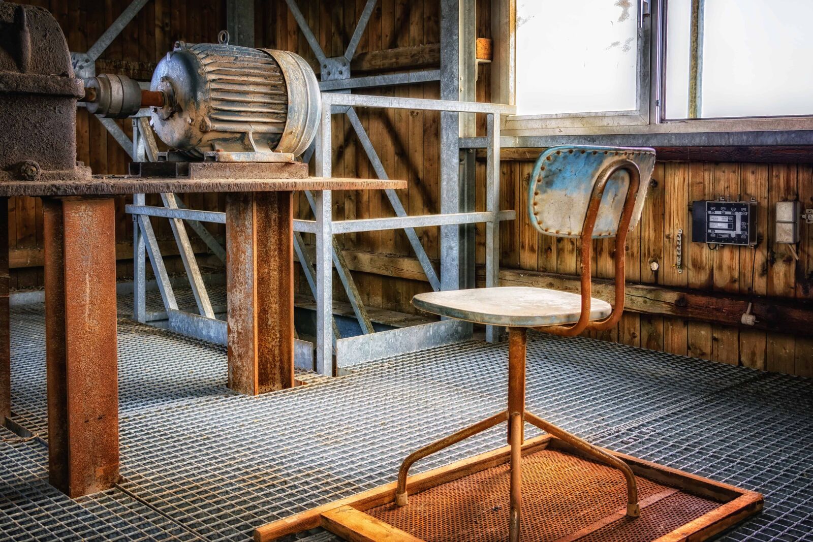 Nikon D3300 sample photo. Electromotor, technology, factory, industry photography