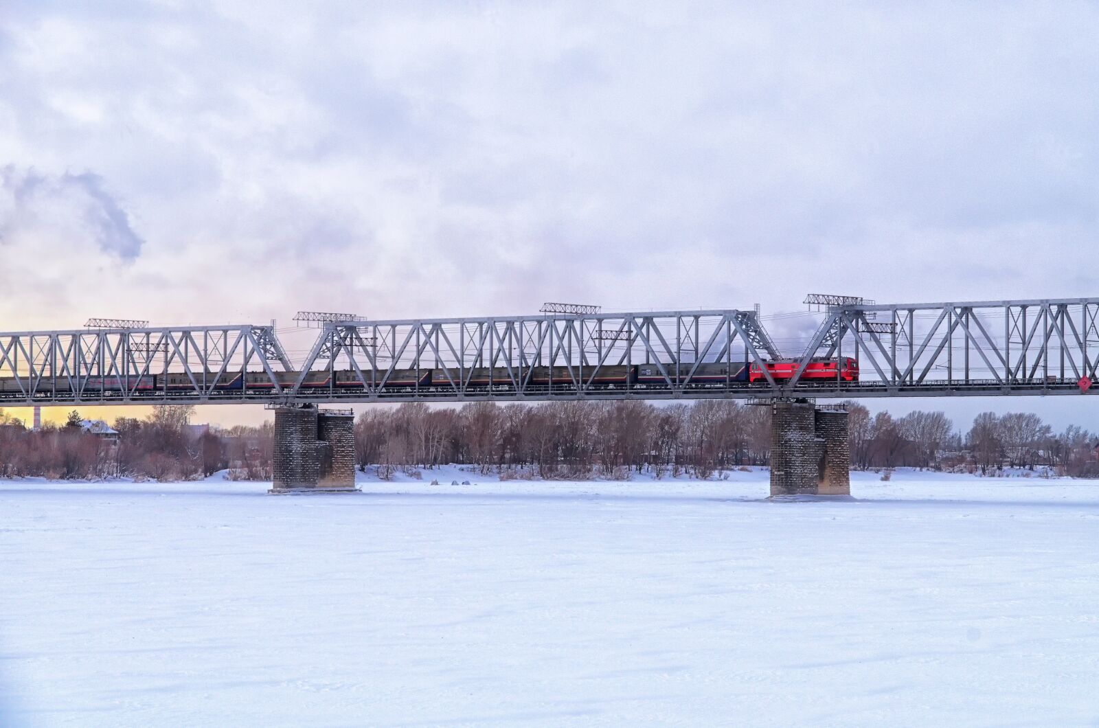 Pentax K-500 sample photo. Railway, bridge, winter photography