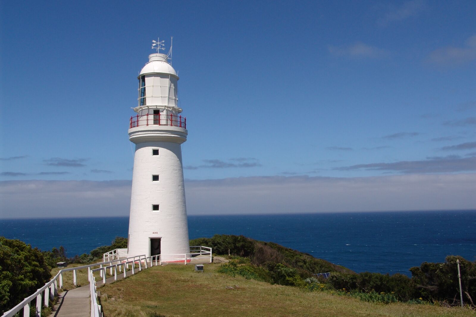 Sony DSC-F828 sample photo. Lighthouse, australia, cape otway photography