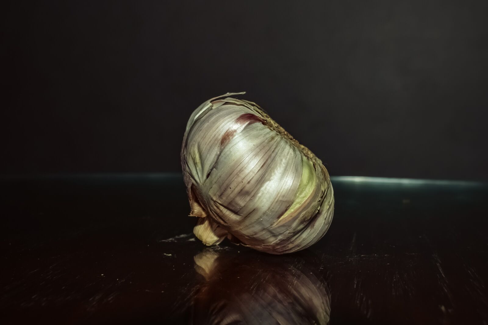Nikon D3300 sample photo. Garlic, allium sativum, food photography