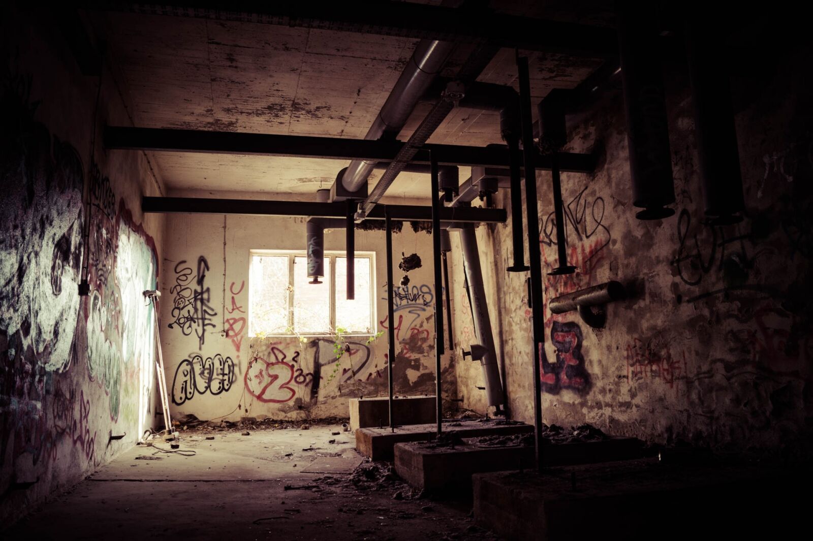 Sony SLT-A58 sample photo. Factory, old factory, building photography
