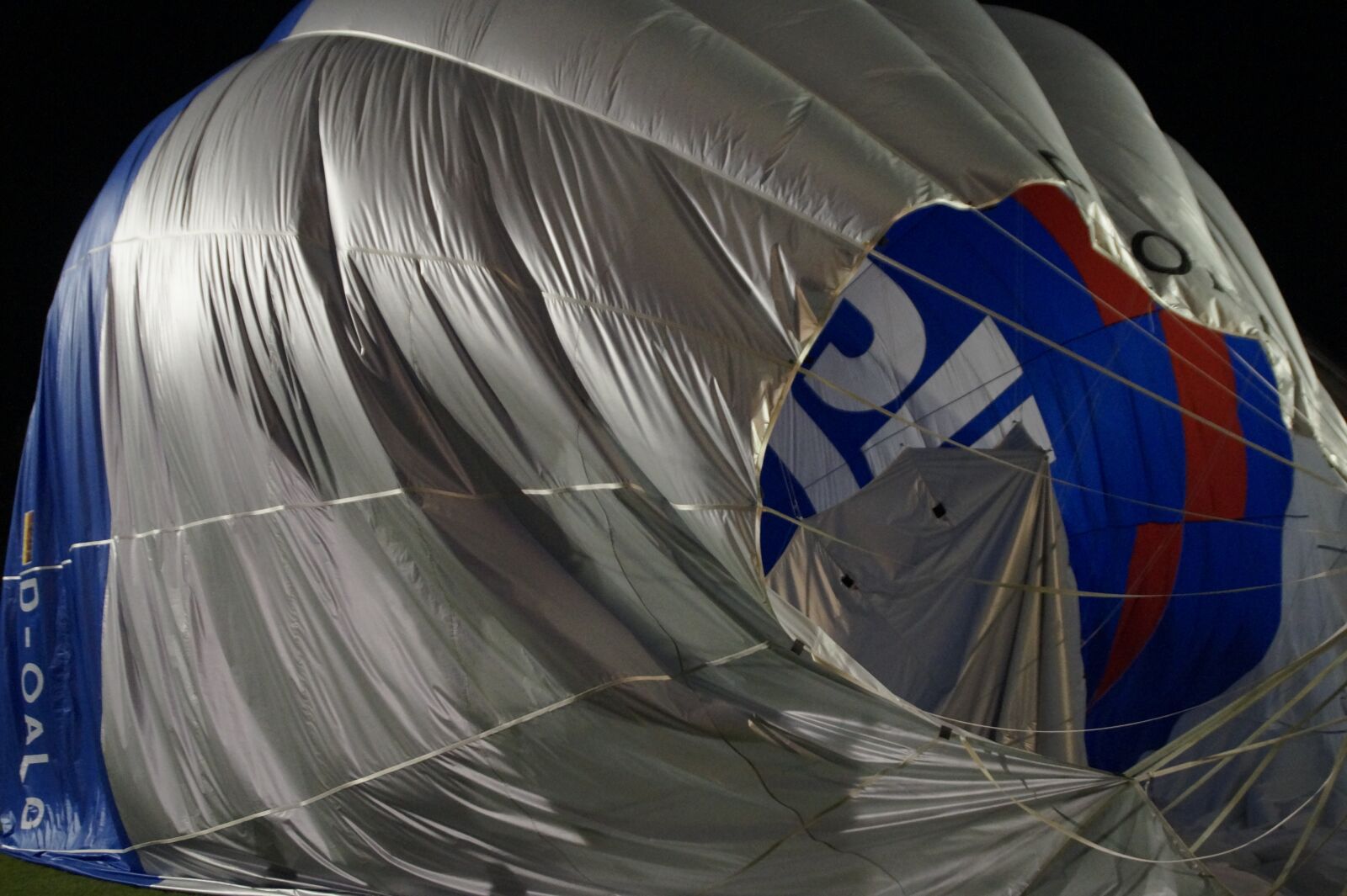 Sony SLT-A58 sample photo. Balloon, hot air balloon photography
