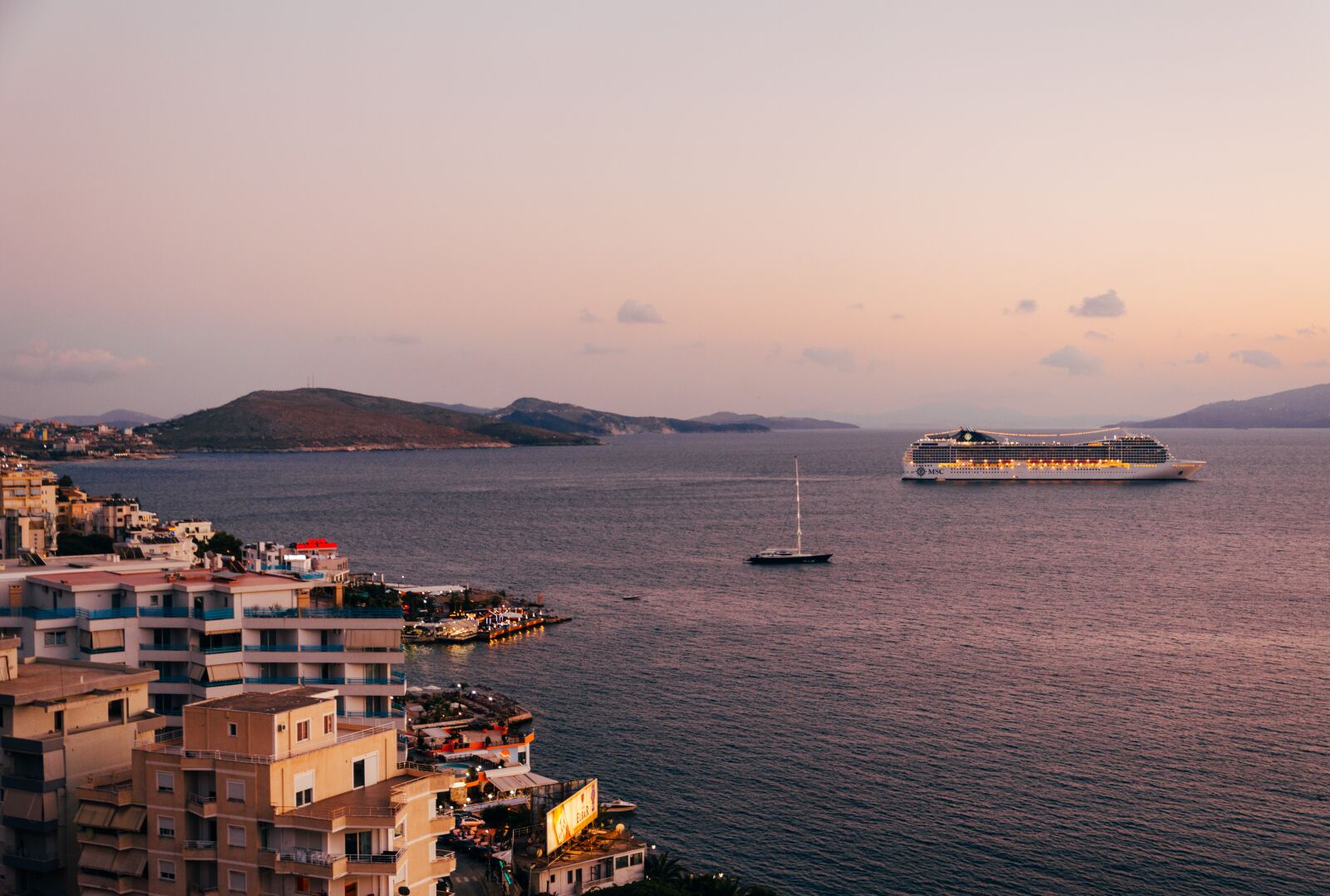 Nikon D5100 sample photo. Cruise, cruise ship, sea photography