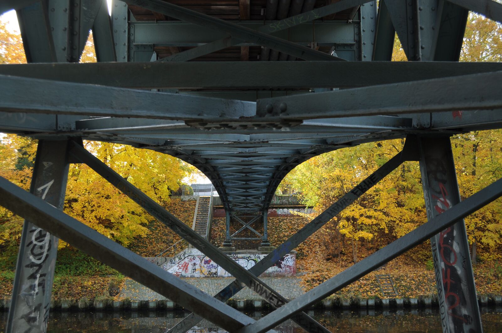 Nikon D5000 sample photo. Bridge, under the bridge photography