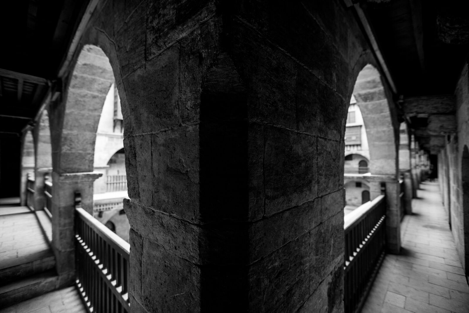 Canon EF 16-35mm F2.8L II USM sample photo. Black, whit, art photography