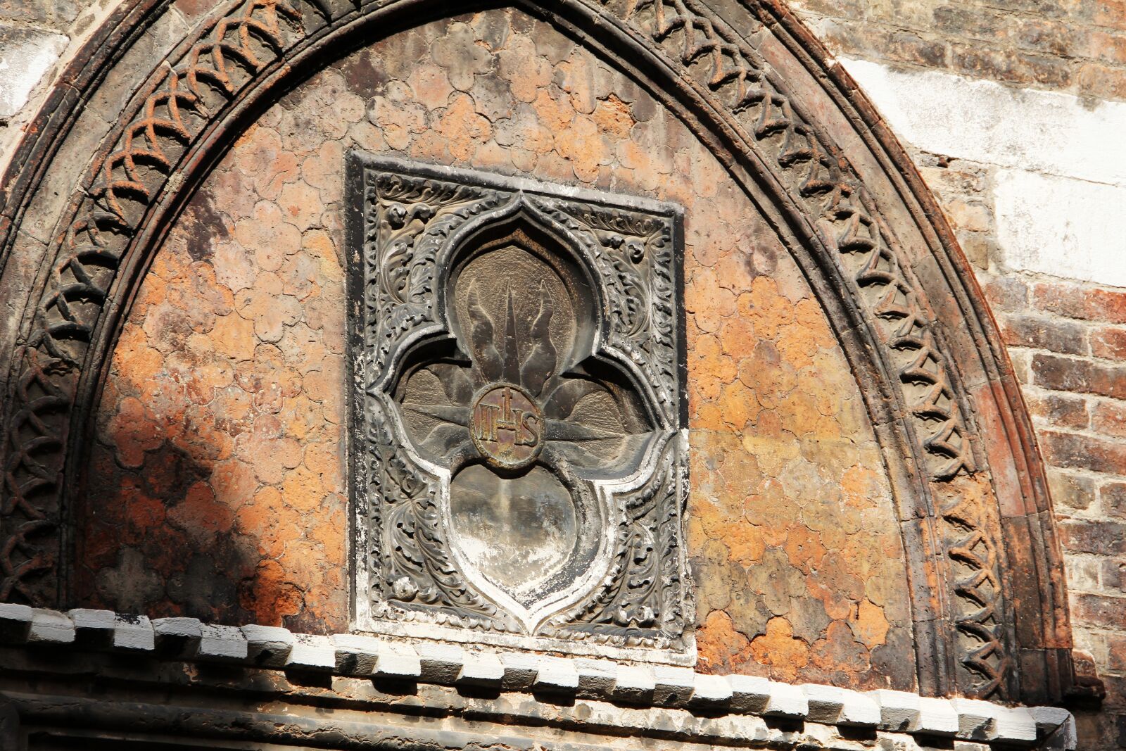 Canon EOS 60D sample photo. Symbol, ornament, facade photography
