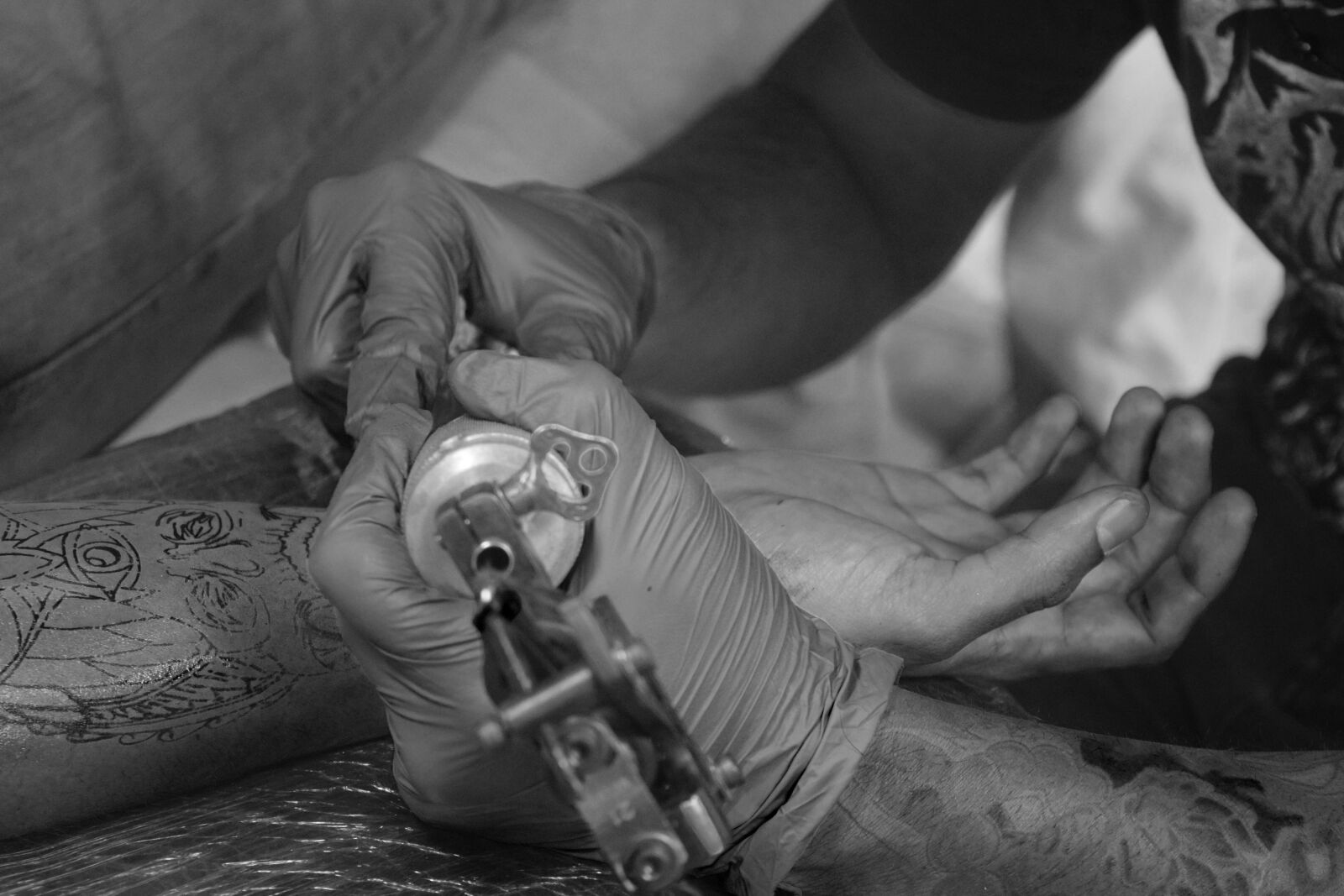 Nikon D3300 sample photo. Tattoo artist, tattooing, tattoo photography