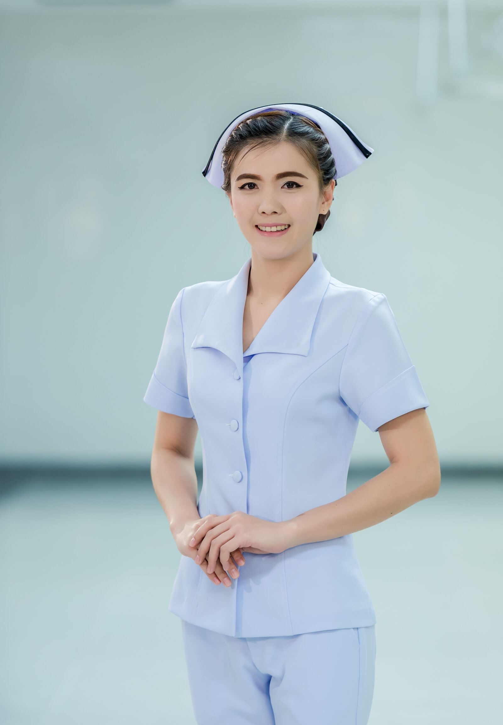 Nikon D810 sample photo. Asia, assistance, caretaker photography