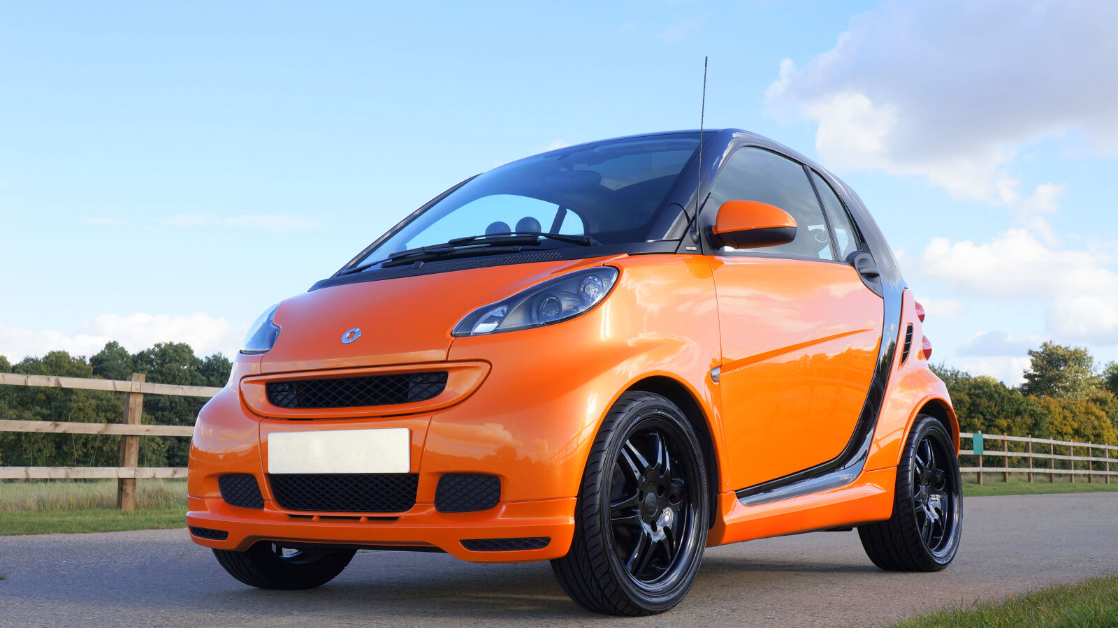 Sony Alpha NEX-5N sample photo. Brabus, car, orange, smart photography