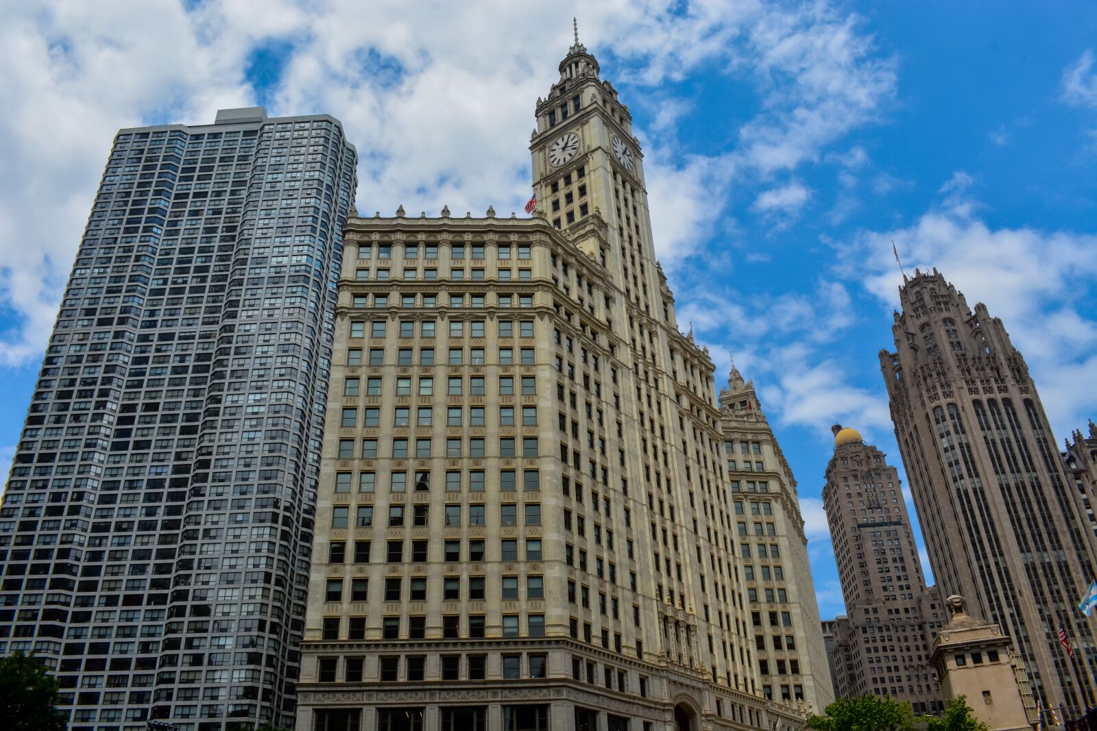 Nikon D7100 sample photo. Clock, church, chicago photography