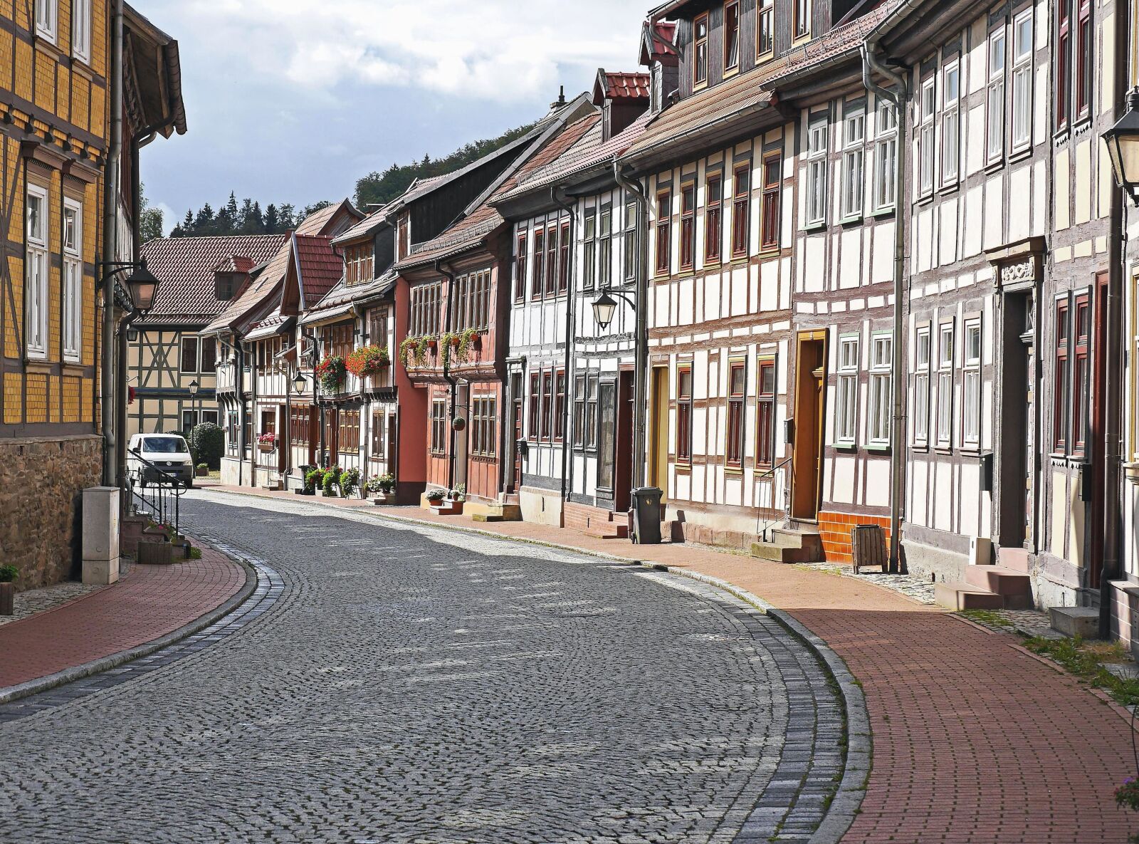 Panasonic Lumix DMC-GH3 sample photo. Street, architecture, city, house photography
