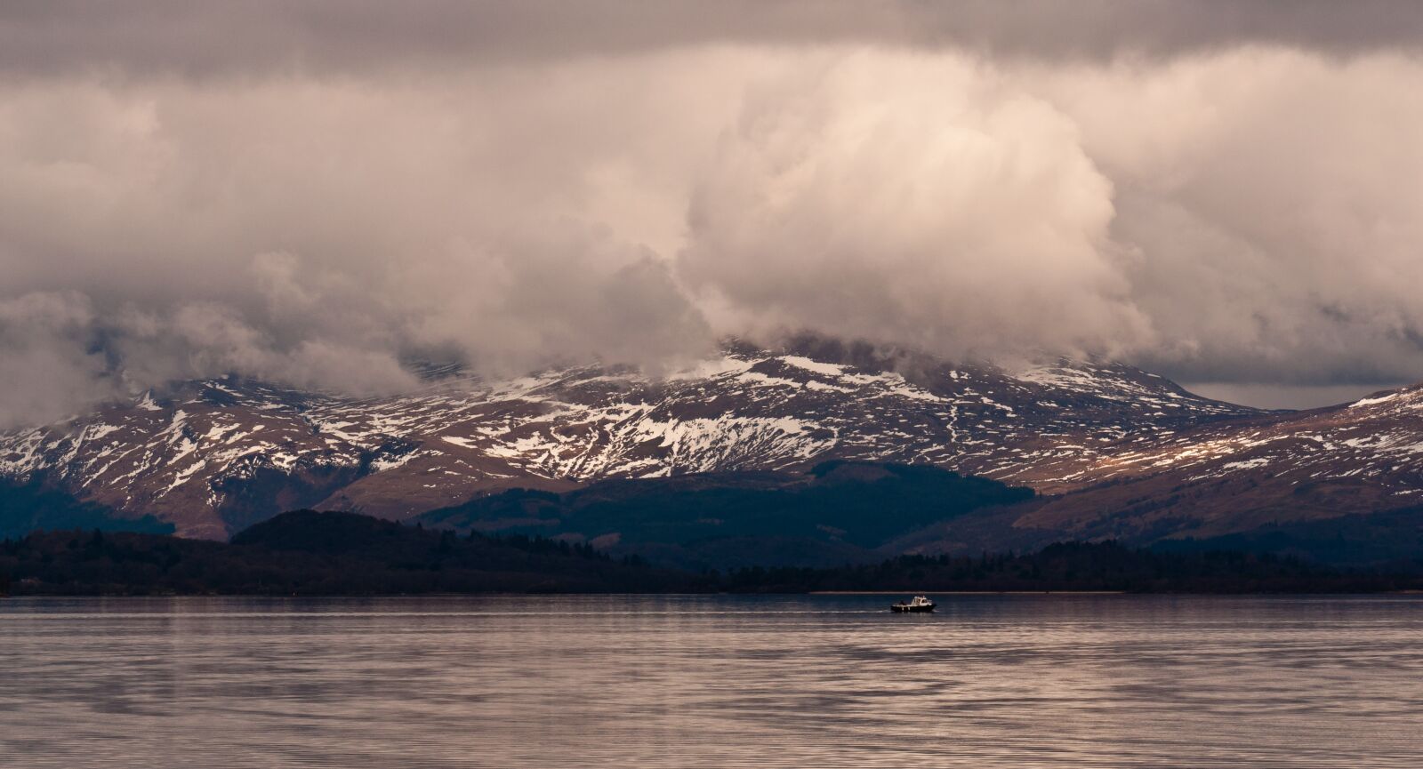 Nikon D90 sample photo. Scotland, mountain, loch photography