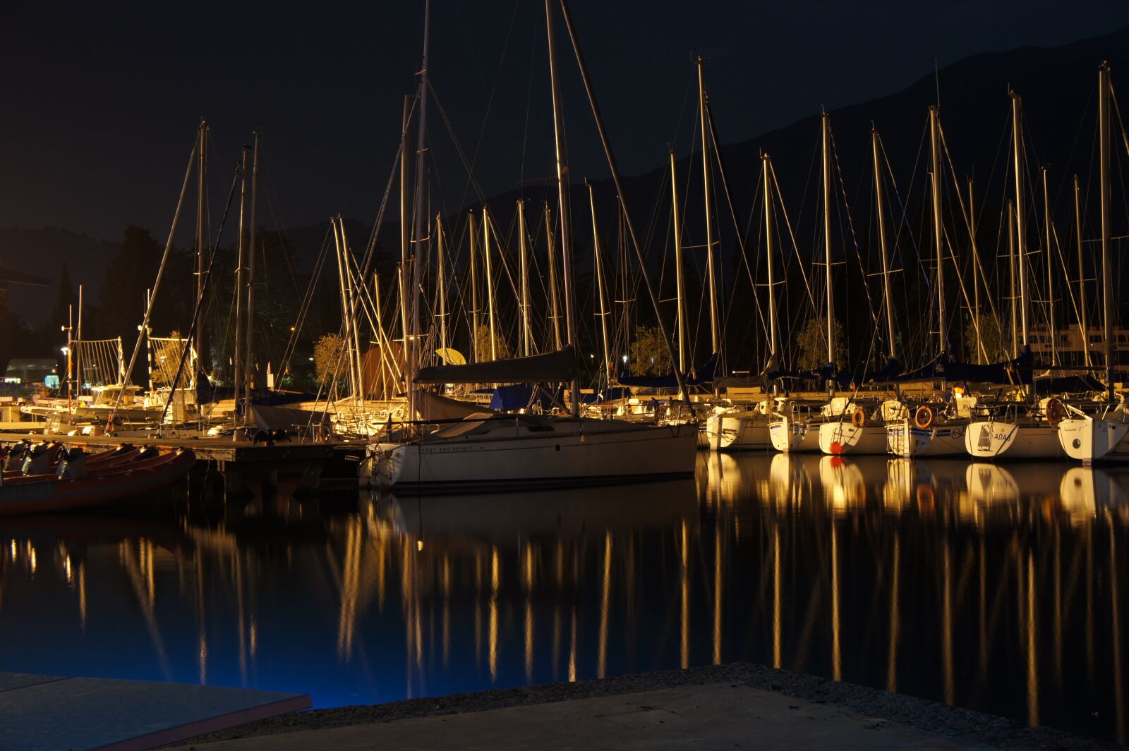 Sony Alpha NEX-5 sample photo. Harbor, night, sailboat photography