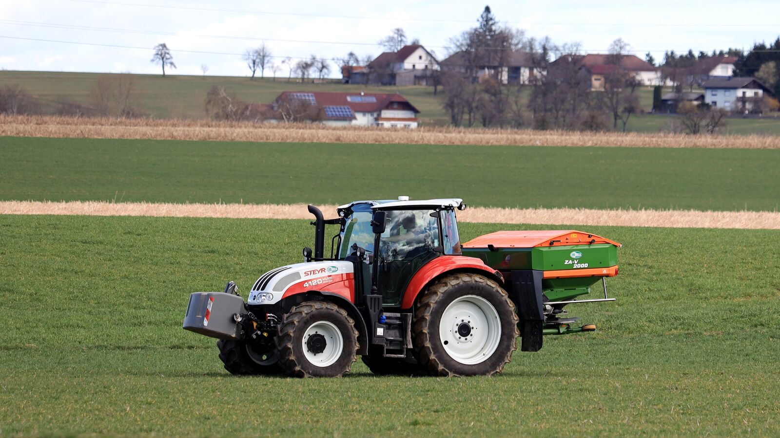 Canon EOS R + Canon EF 70-300 F4-5.6 IS II USM sample photo. Agriculture, tractor, landscape photography