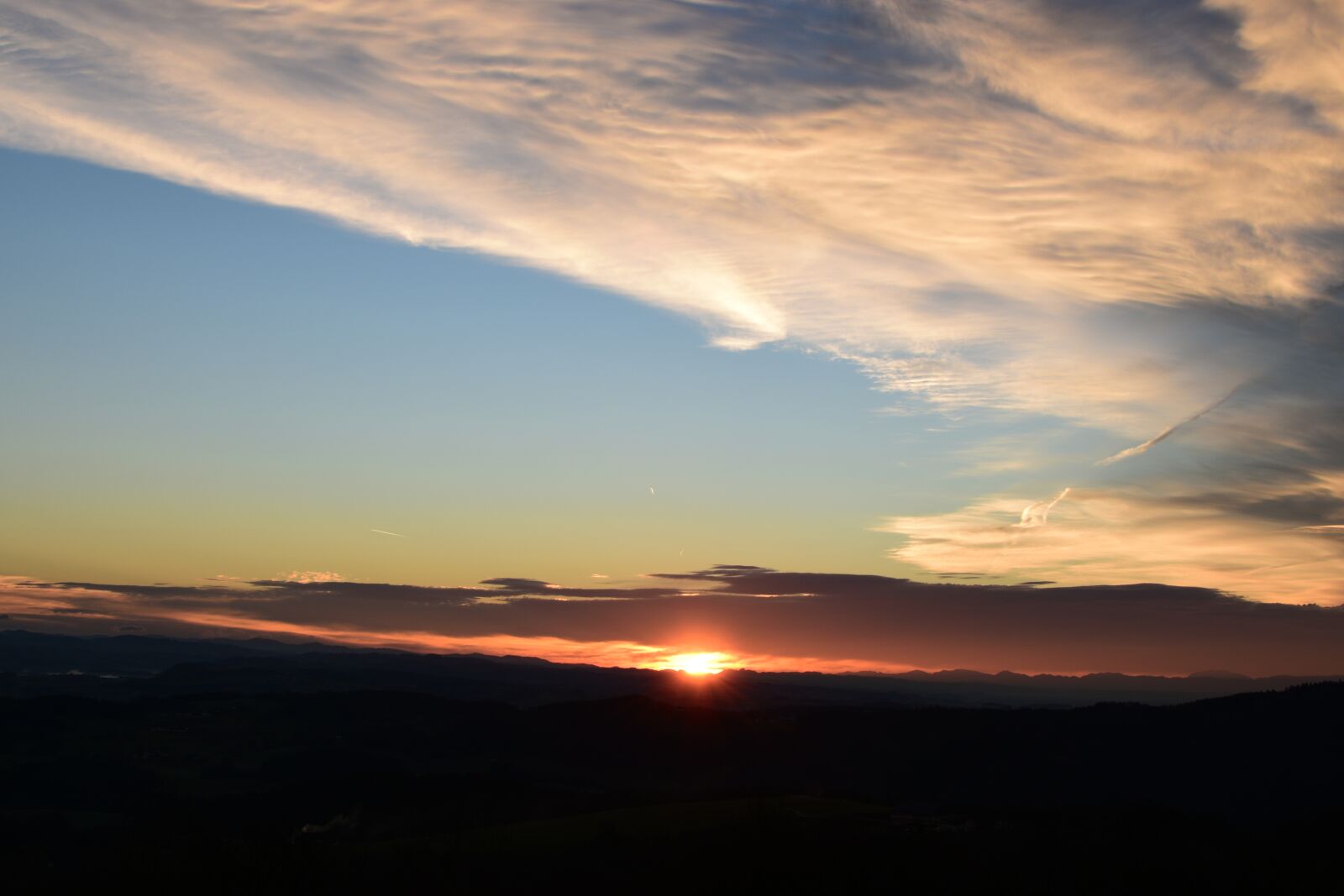 Nikon D5500 sample photo. Sunset, sky, clouds photography