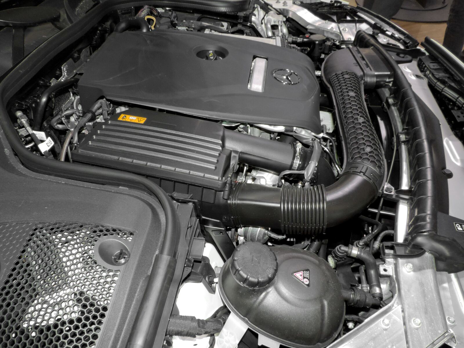 Nikon Coolpix P520 sample photo. Engine, modern, device, diesel photography