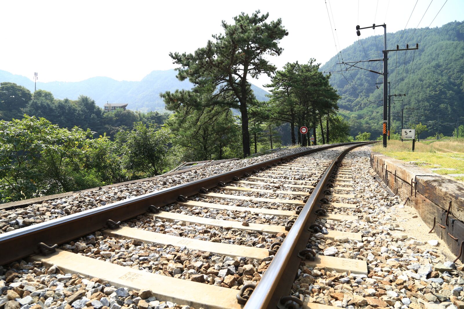 Canon EOS 6D + Canon EF 24-105mm F4L IS USM sample photo. Railway, the train path photography