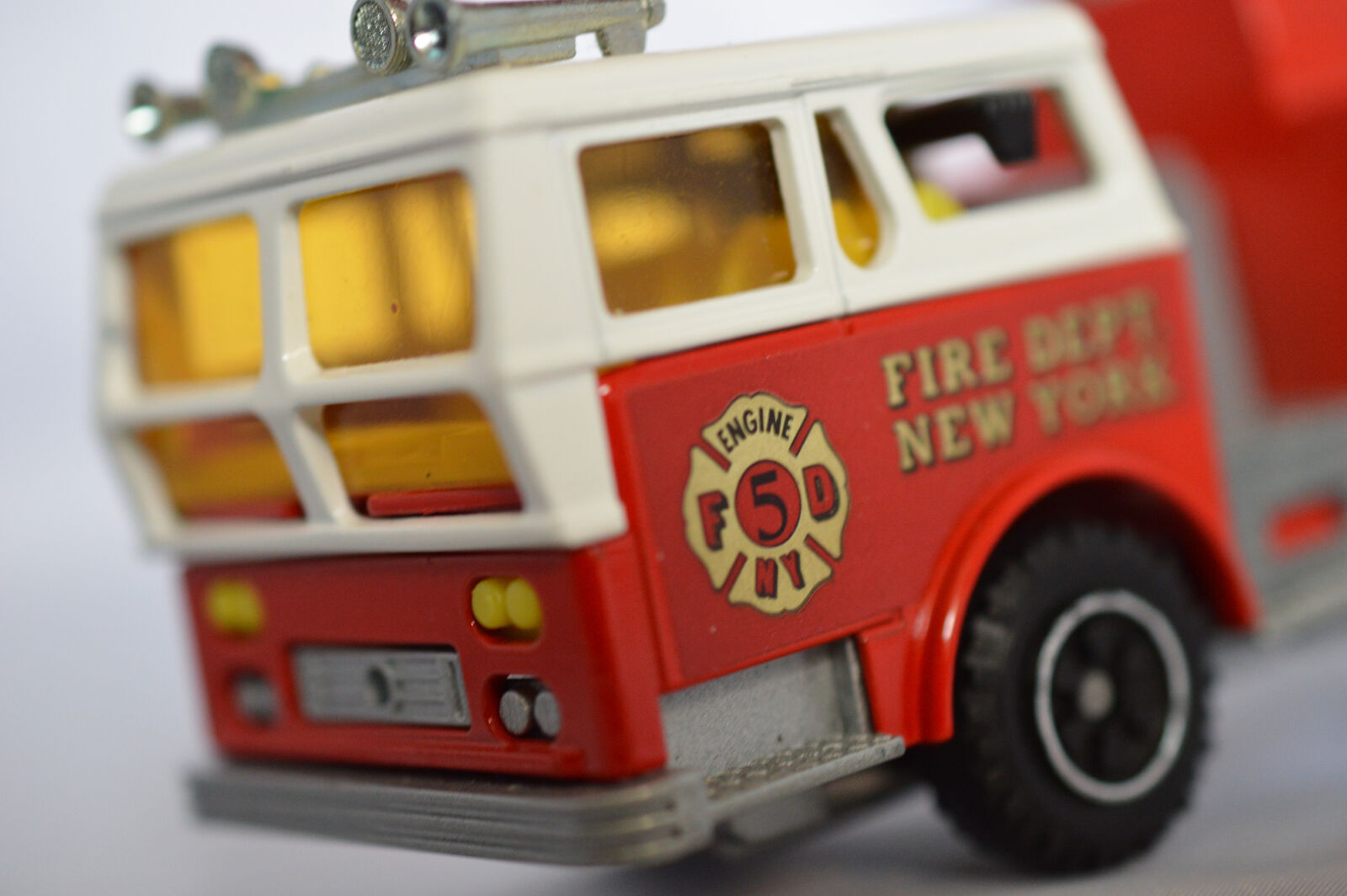 Nikon AF-S DX Micro Nikkor 40mm F2.8 sample photo. American, fire, truck, firetruck photography