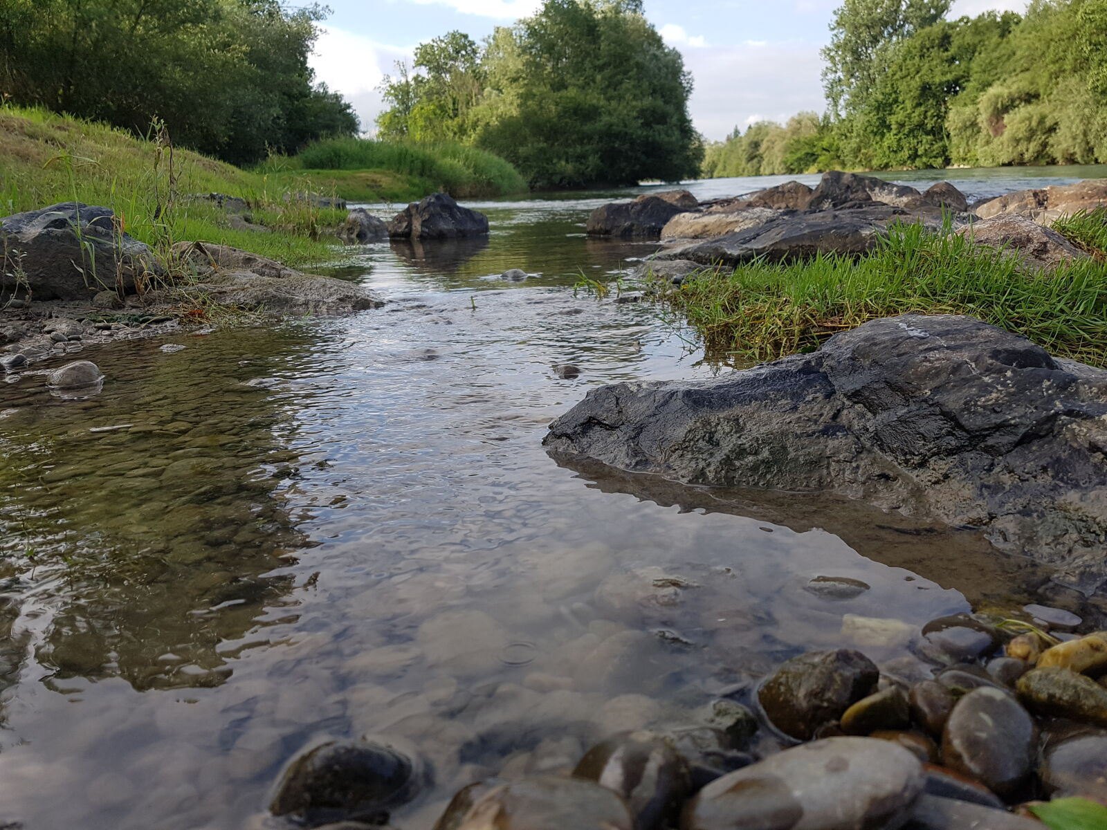 Samsung Galaxy S7 Edge sample photo. River, shore photography
