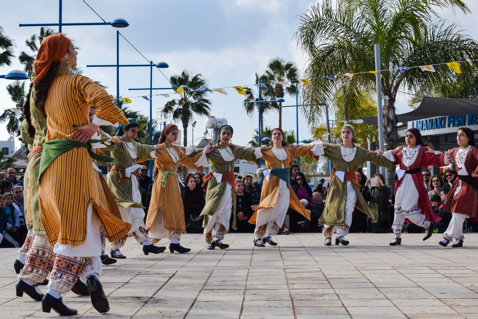 Nikon D3300 sample photo. Dancers, girls, motion photography