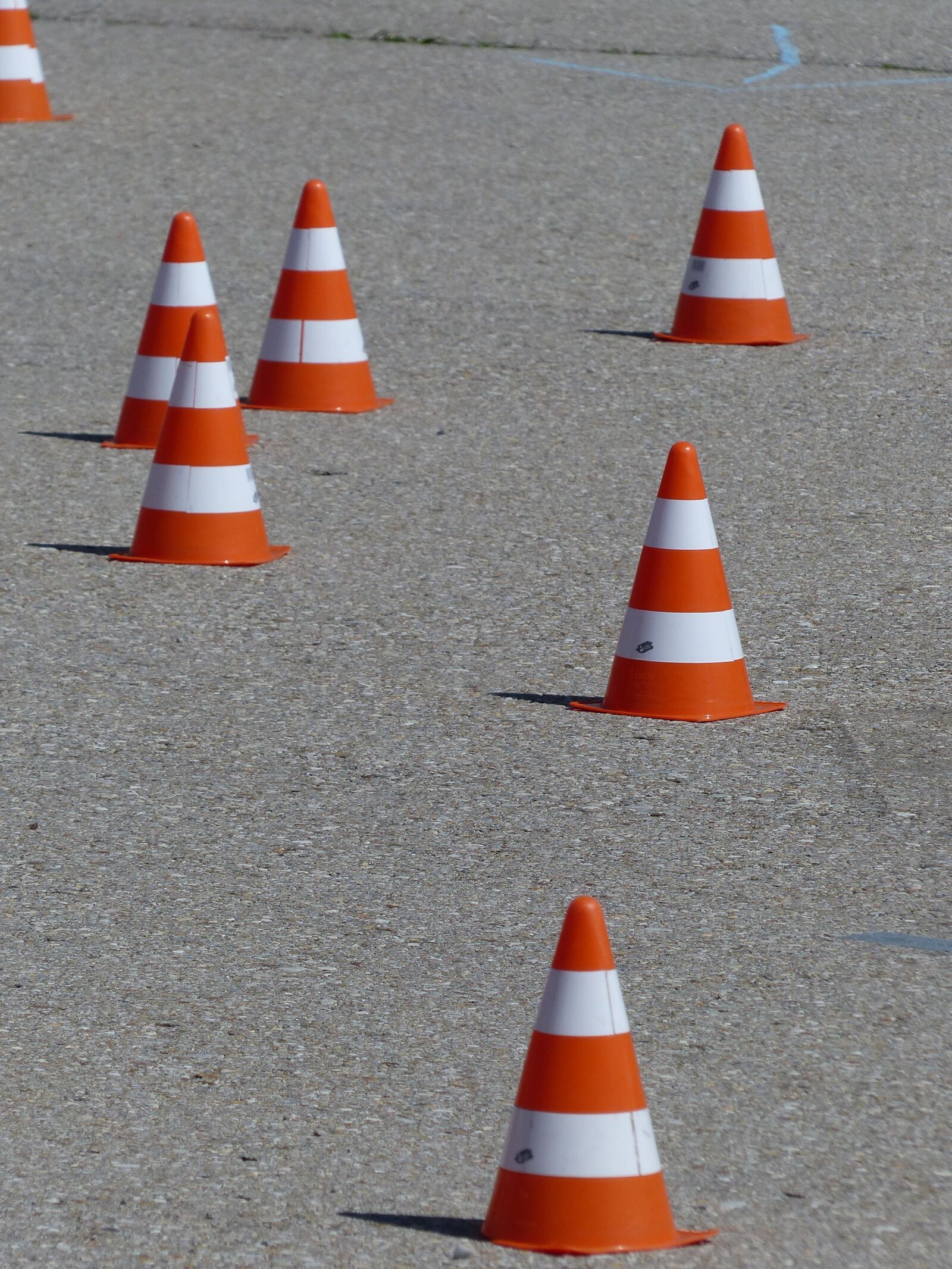Panasonic Lumix DMC-FZ200 sample photo. Signalling, cone, site photography