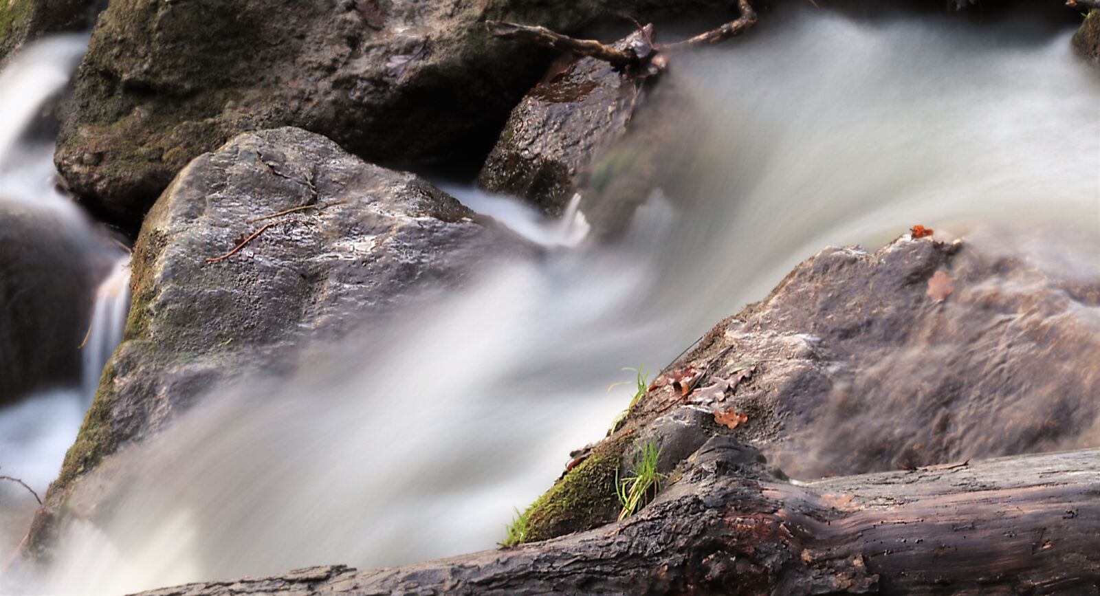 Canon EF75-300mm f/4-5.6 sample photo. Nature, waterfall, stream photography
