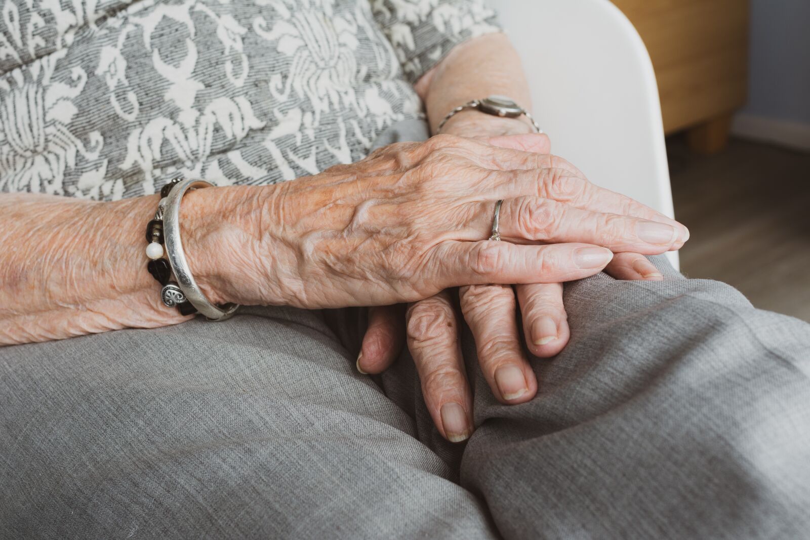 Nikon D5200 sample photo. Hands, old, old age photography