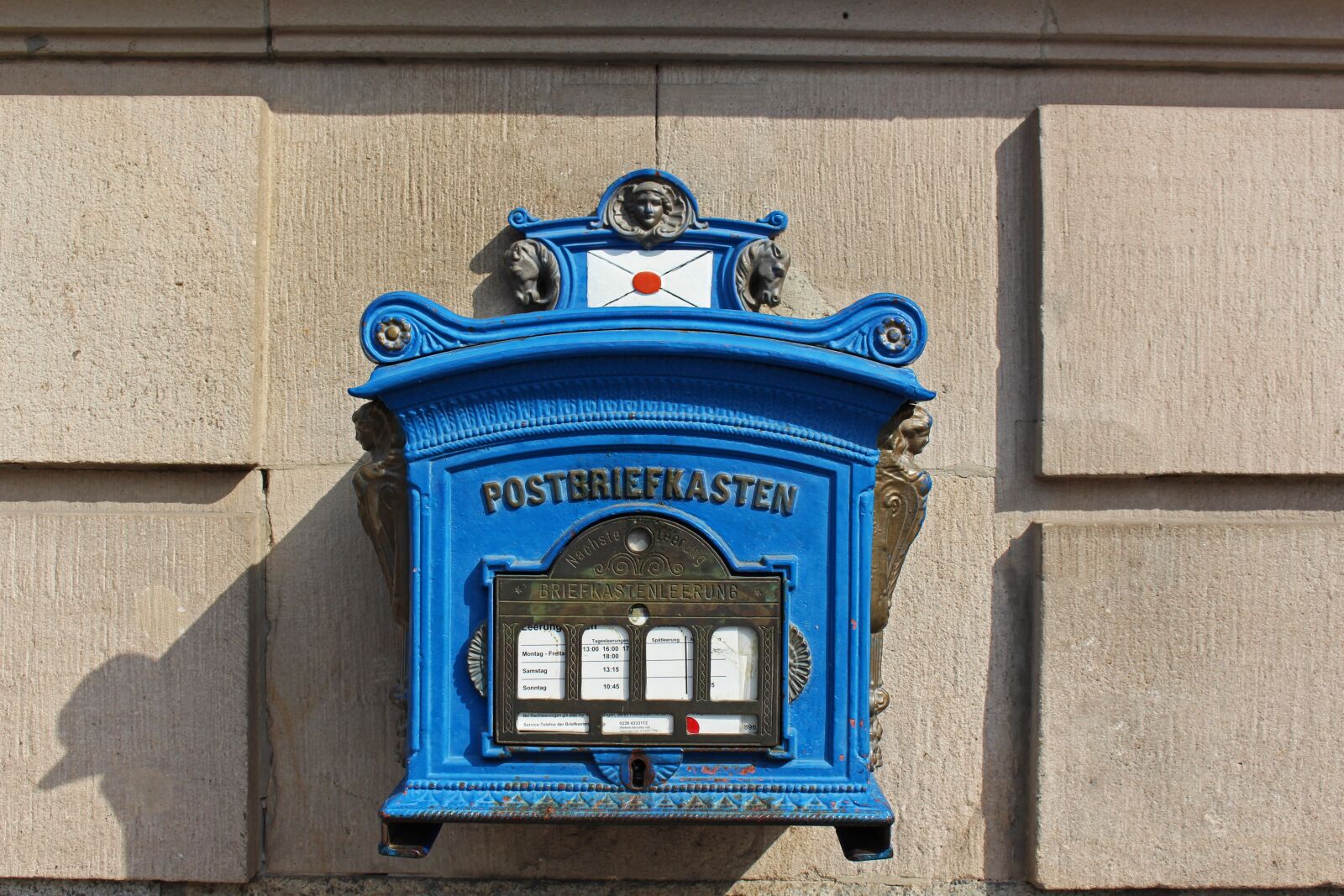 Canon EOS 700D (EOS Rebel T5i / EOS Kiss X7i) sample photo. Mailbox, nostalgic, old photography