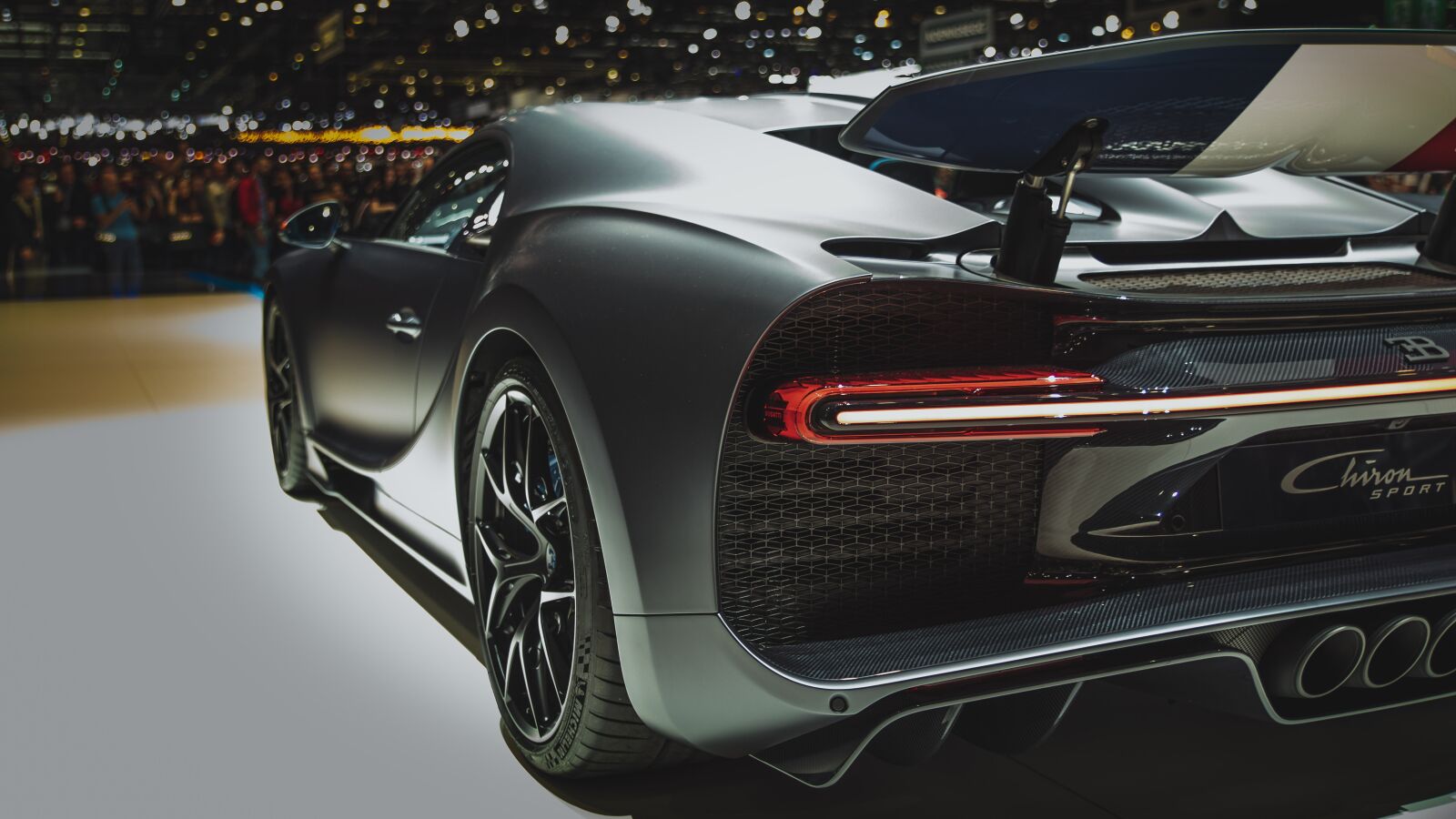 Canon EOS 5D Mark IV sample photo. Auto, bugatti, automobile photography