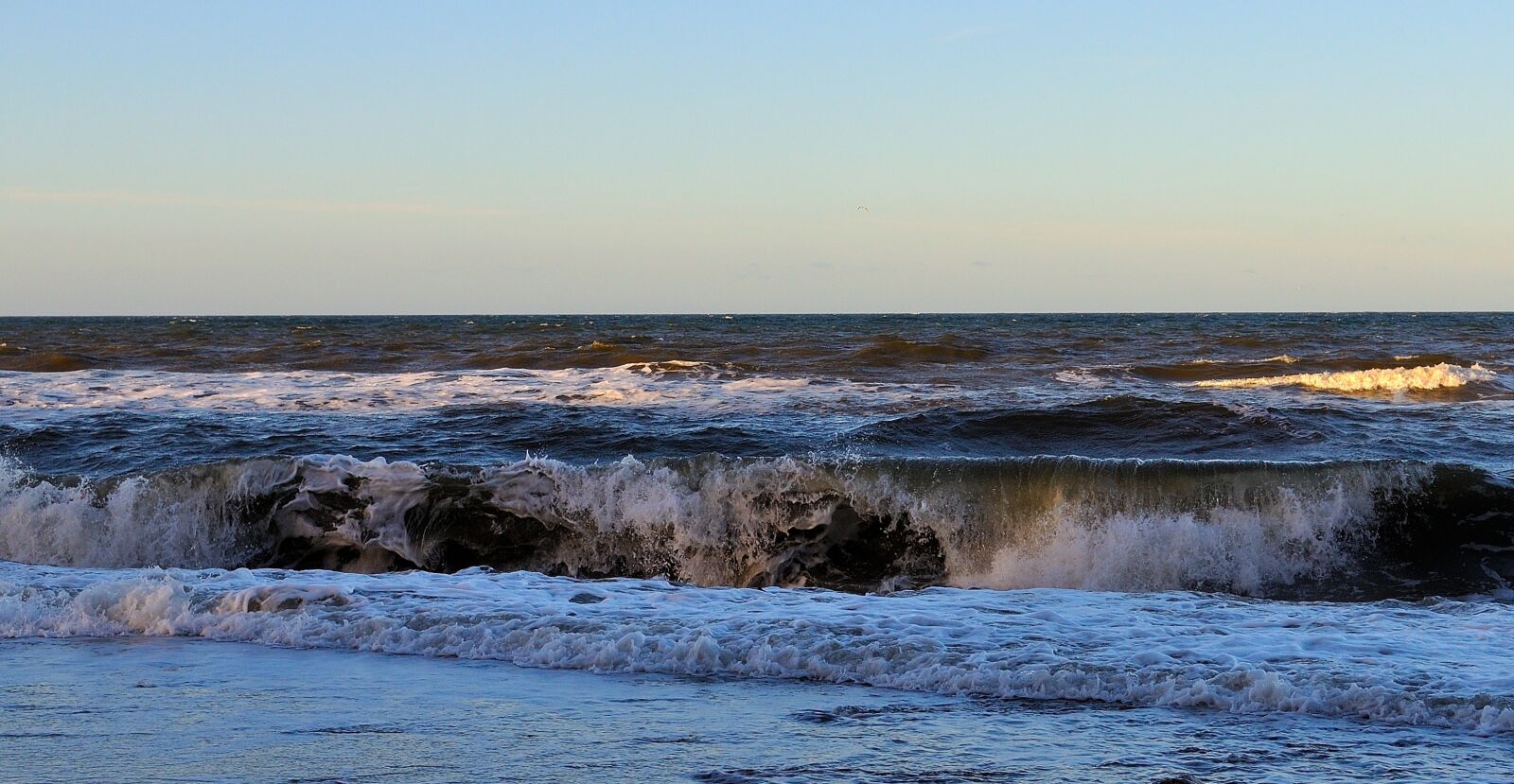 Nikon D5000 sample photo. Wave, baltic sea, water photography