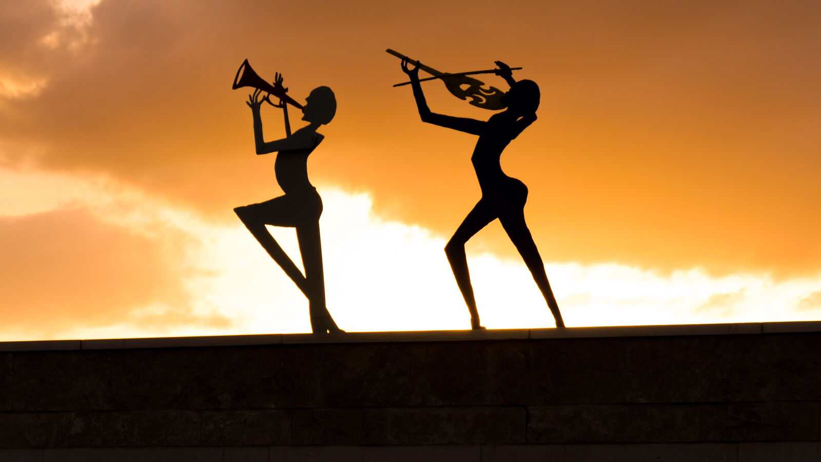 Panasonic Lumix DMC-GH3 sample photo. Violin, trumpet photography